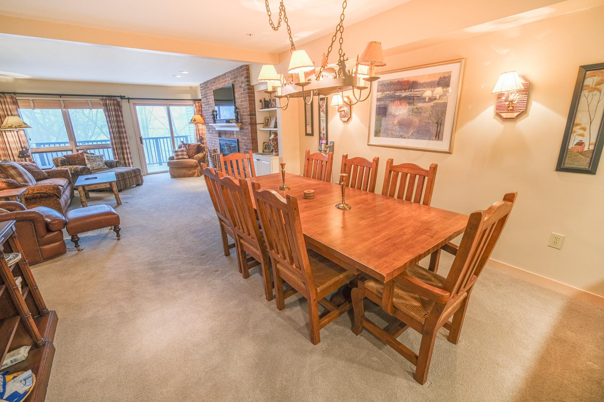 117 Ledgewood Road Unit: F4 w/ Garage