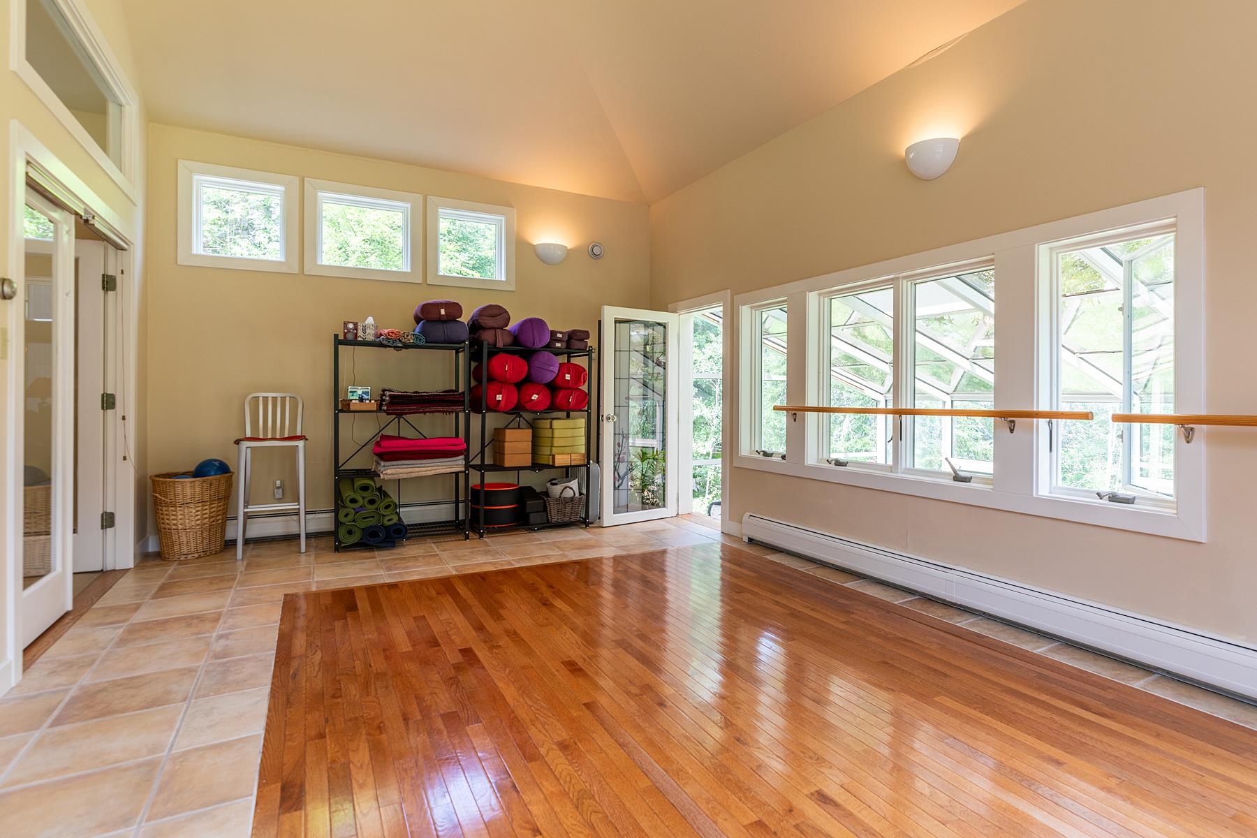 1042 Landgrove Road