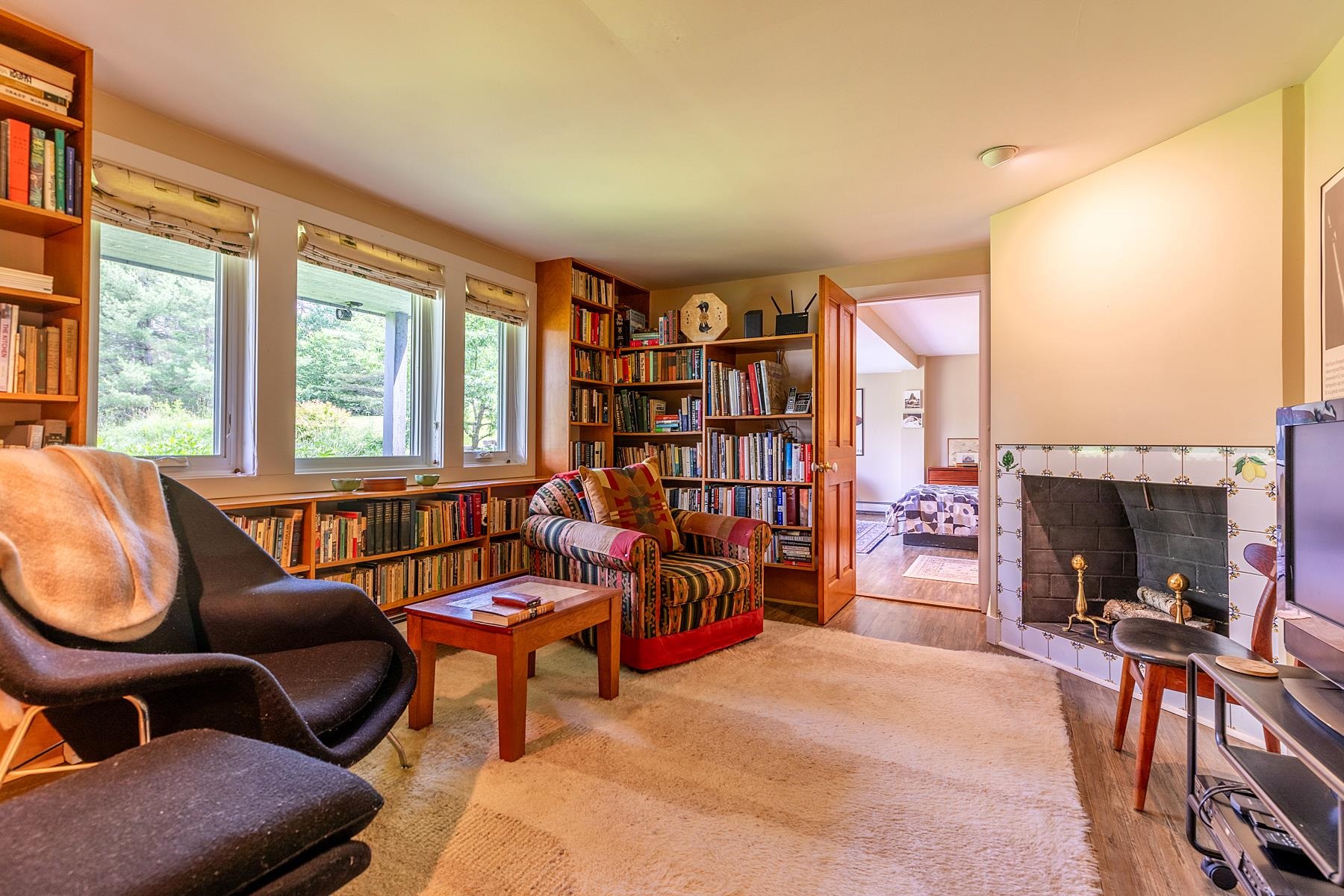1042 Landgrove Road