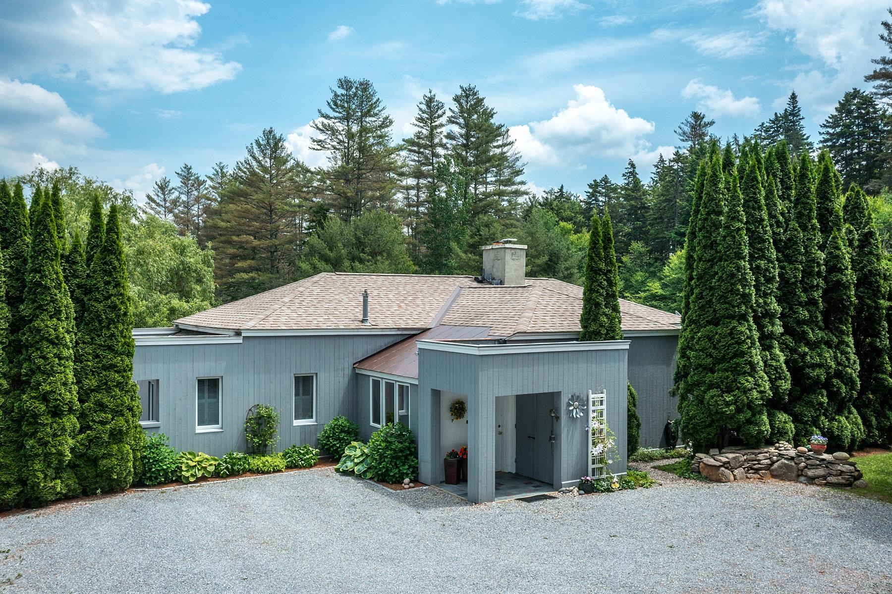 1042 Landgrove Road