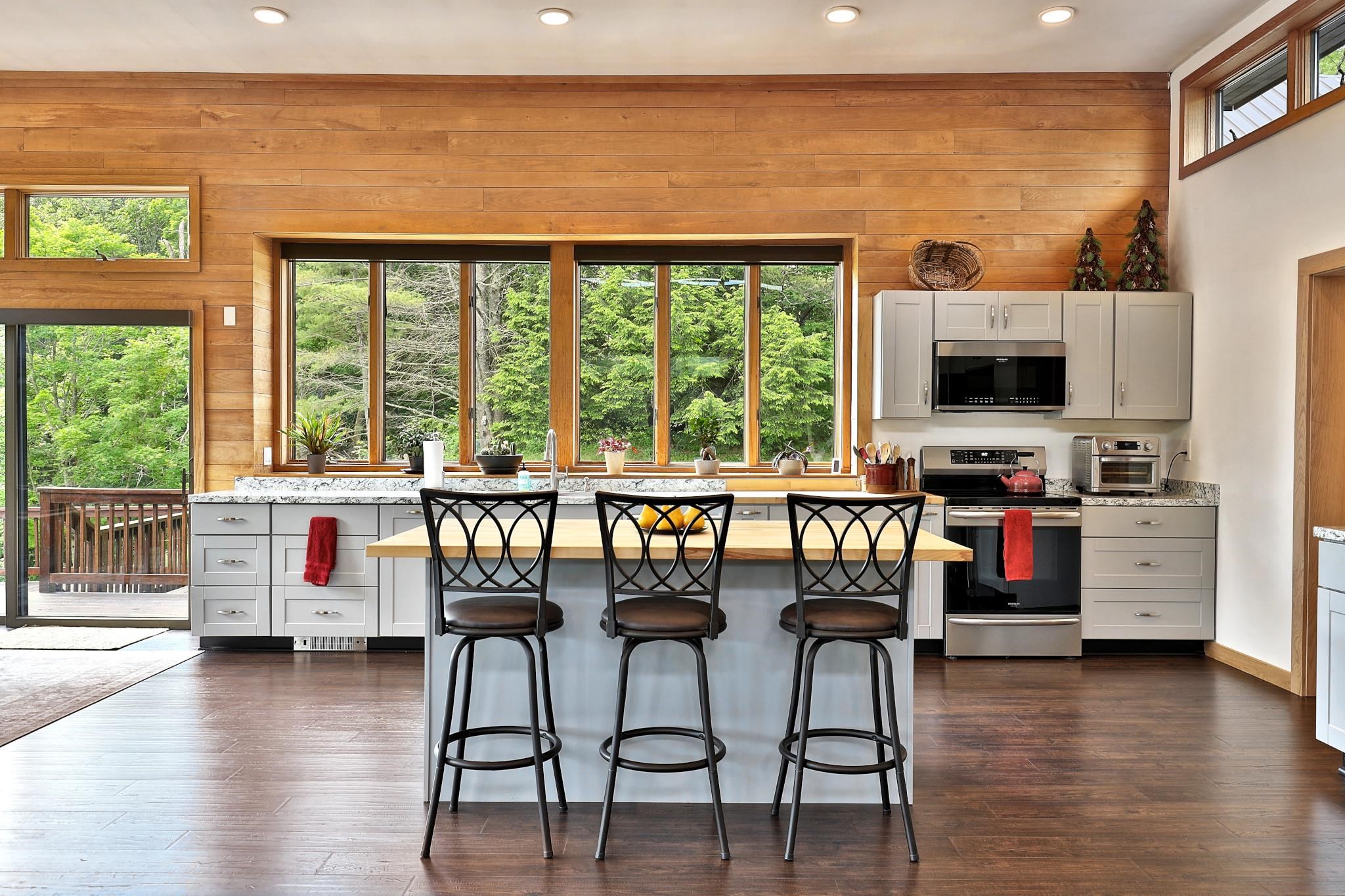 1328 Chandler Road