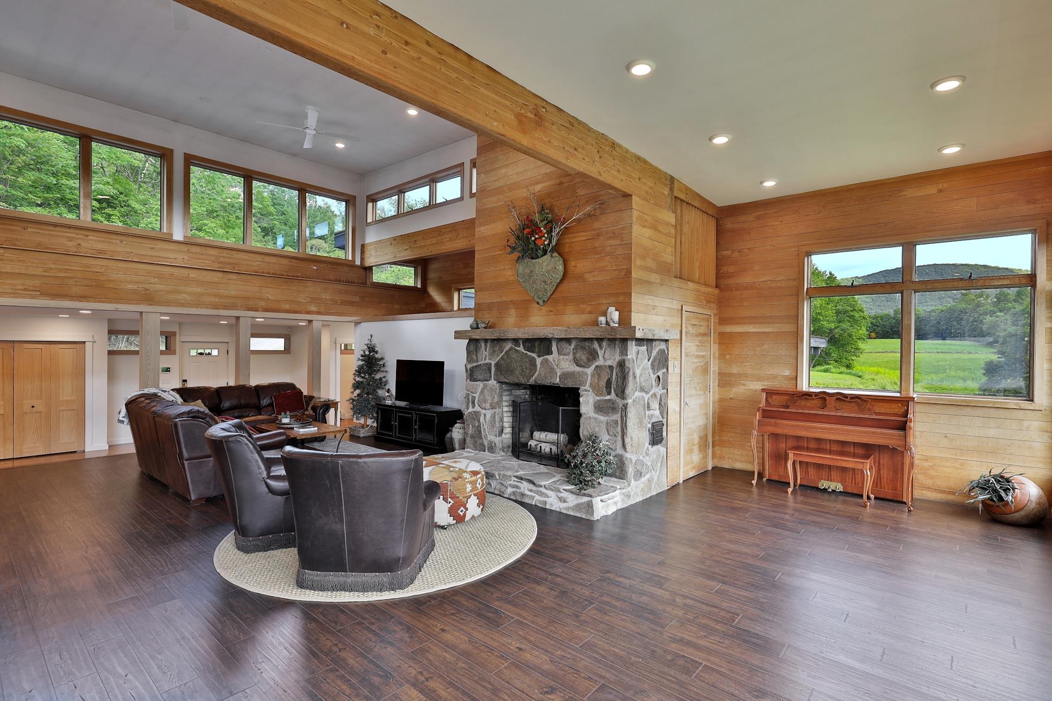 1328 Chandler Road
