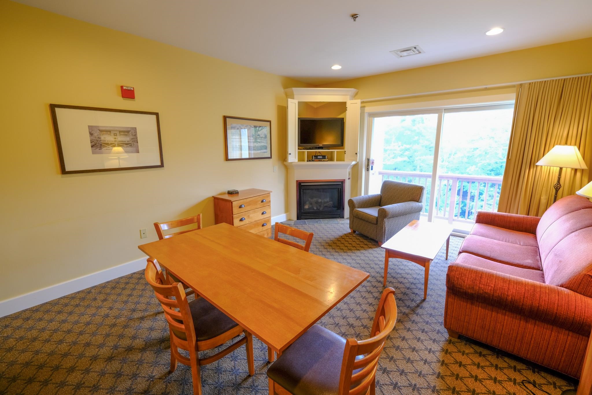 318/320 QII Jackson Gore Inn Unit: 318/320 QII