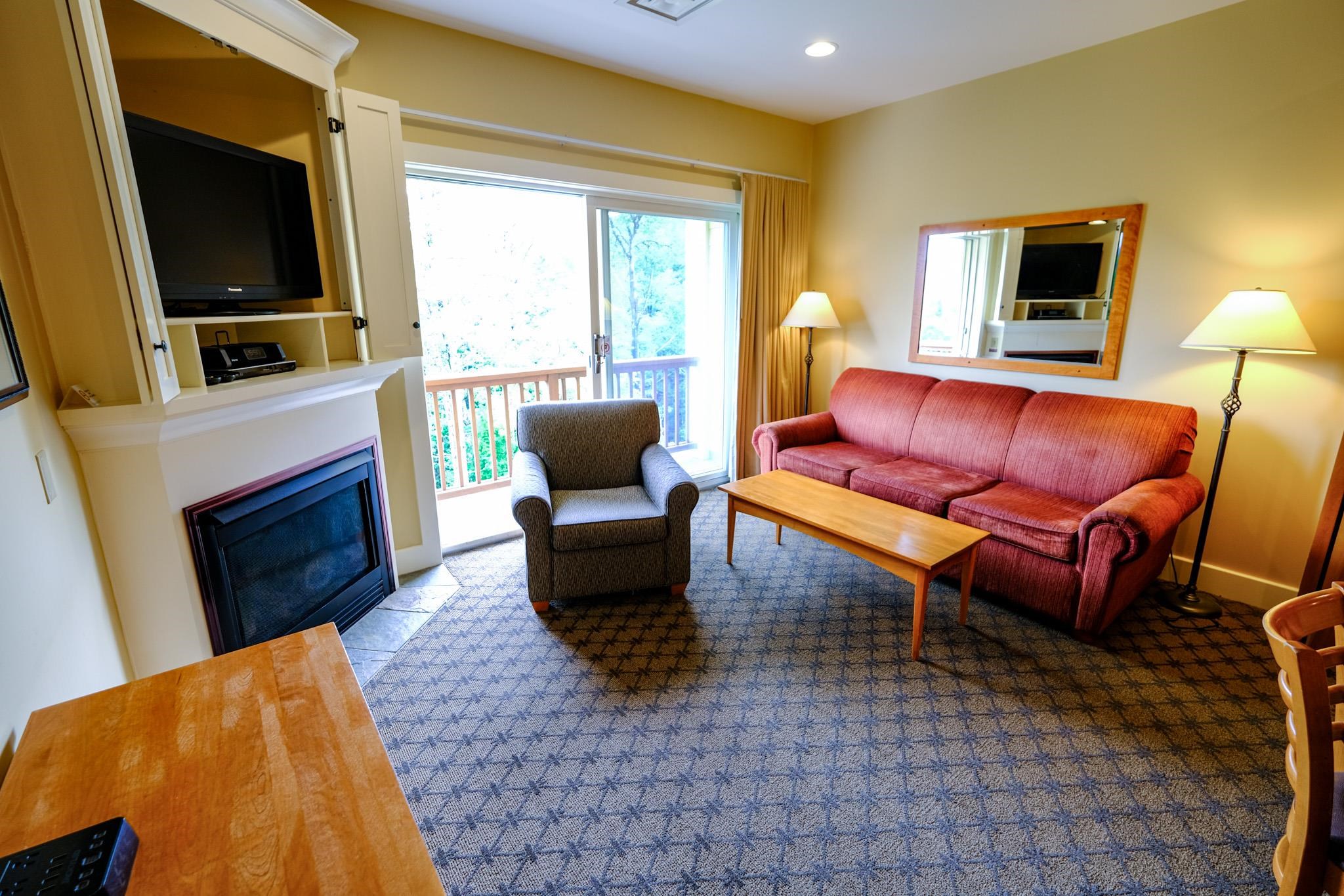 318/320 QII Jackson Gore Inn Unit: 318/320 QII