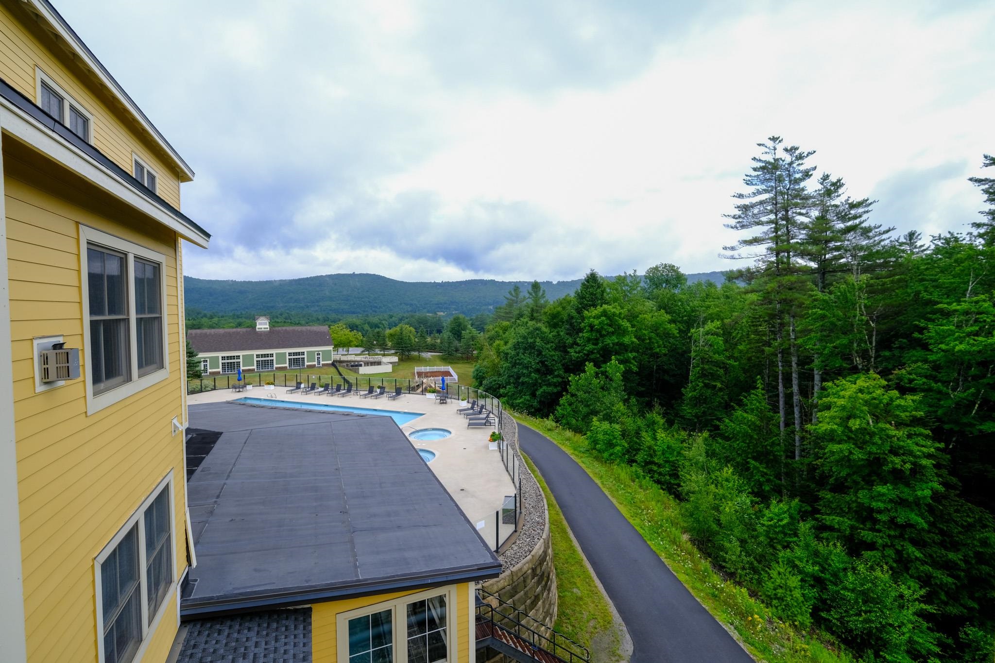 318/320 QII Jackson Gore Inn Unit: 318/320 QII