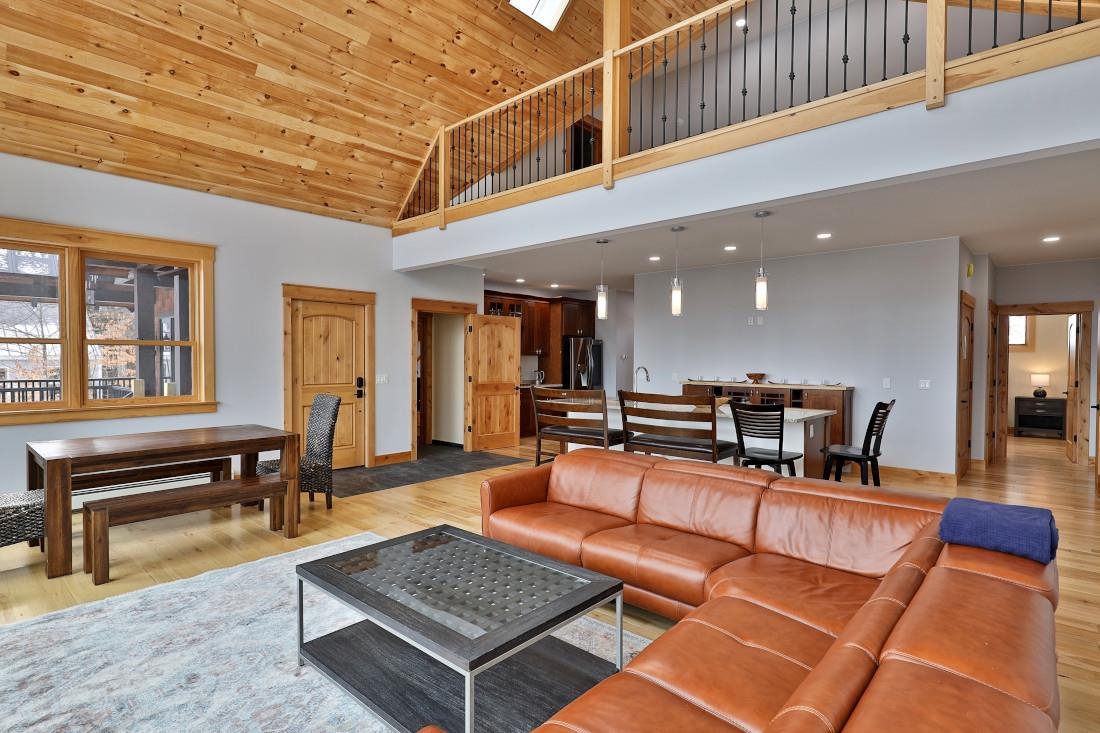 113 North Village Road Unit: 25