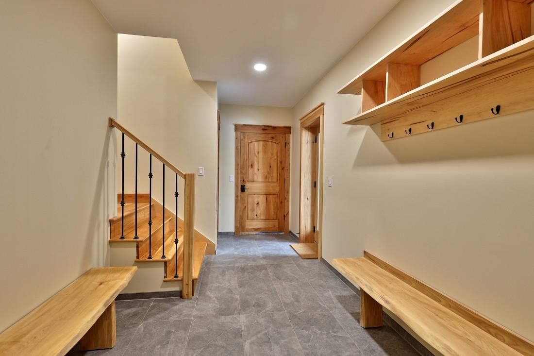 113 North Village Road Unit: 25