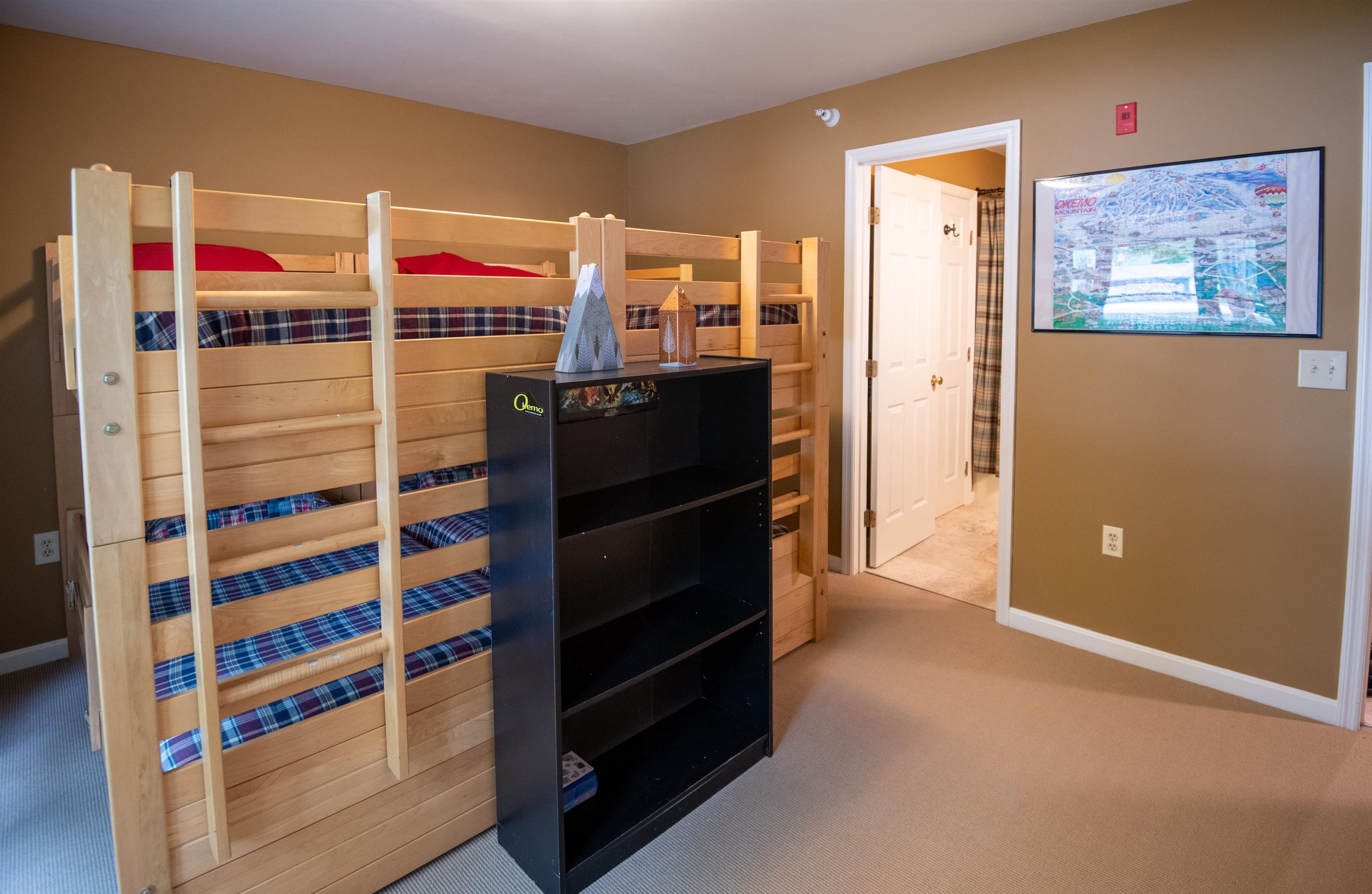 22 Harrison Lane Unit: L-203