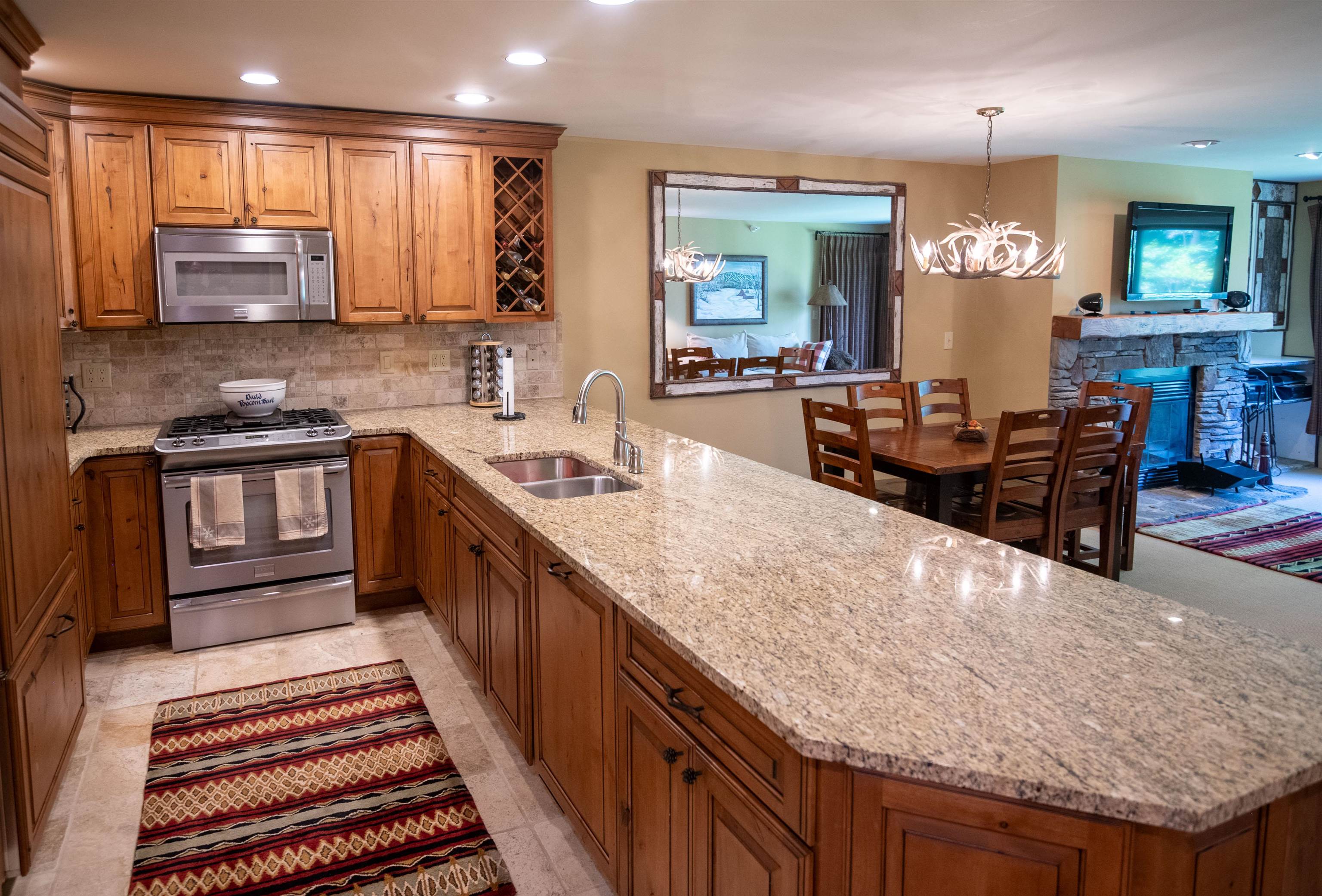 22 Harrison Lane Unit: L-203
