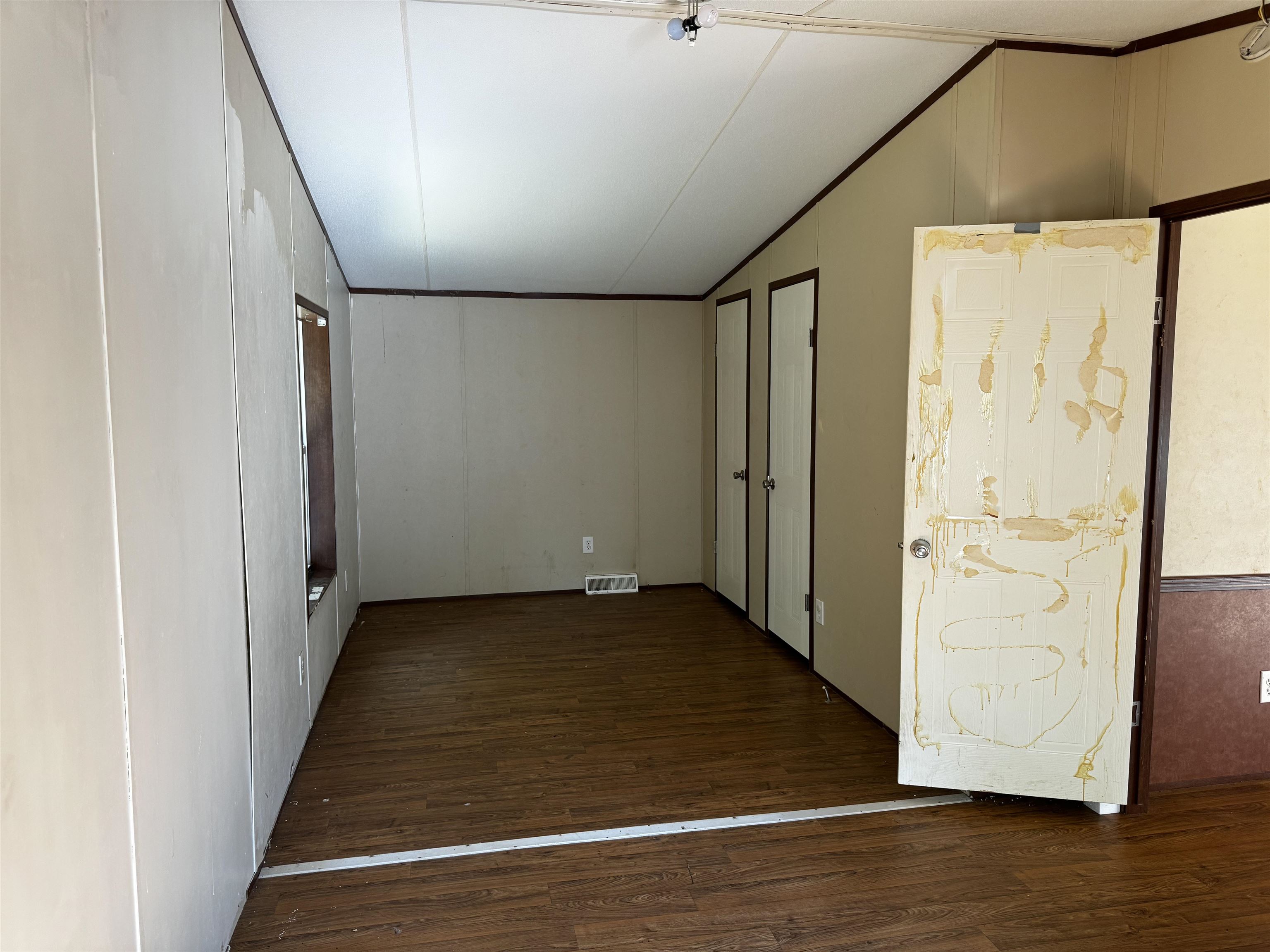 1011 Knapp Pond Road