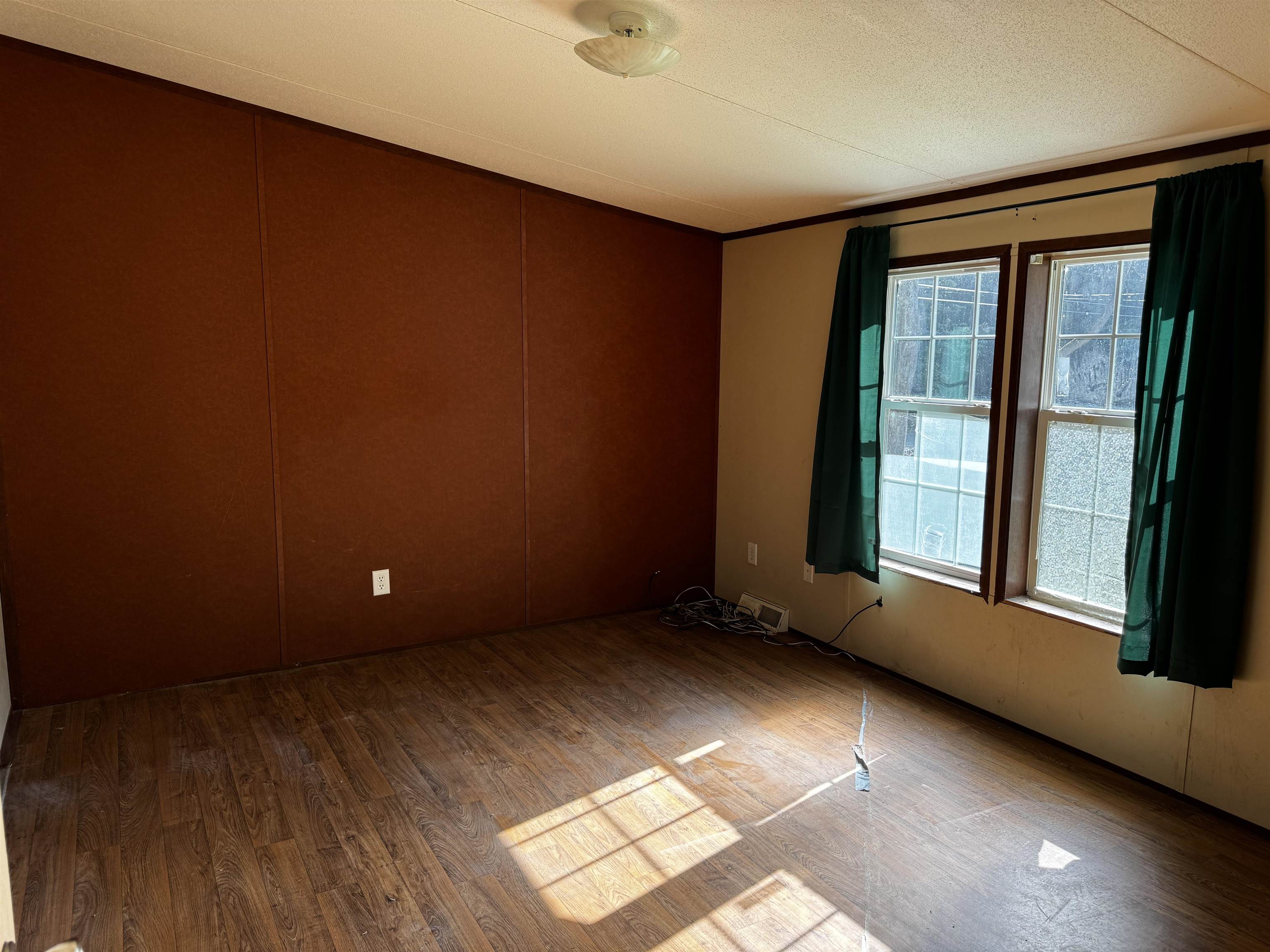 1011 Knapp Pond Road