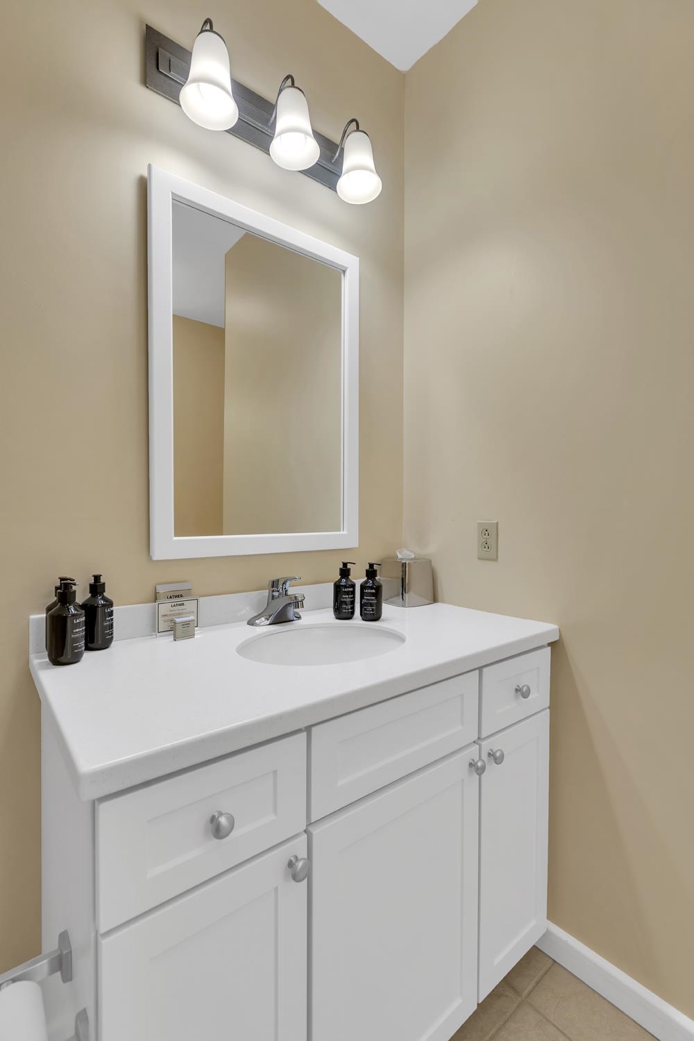 418 Q2 Jackson Gore Inn Unit: 418 QII