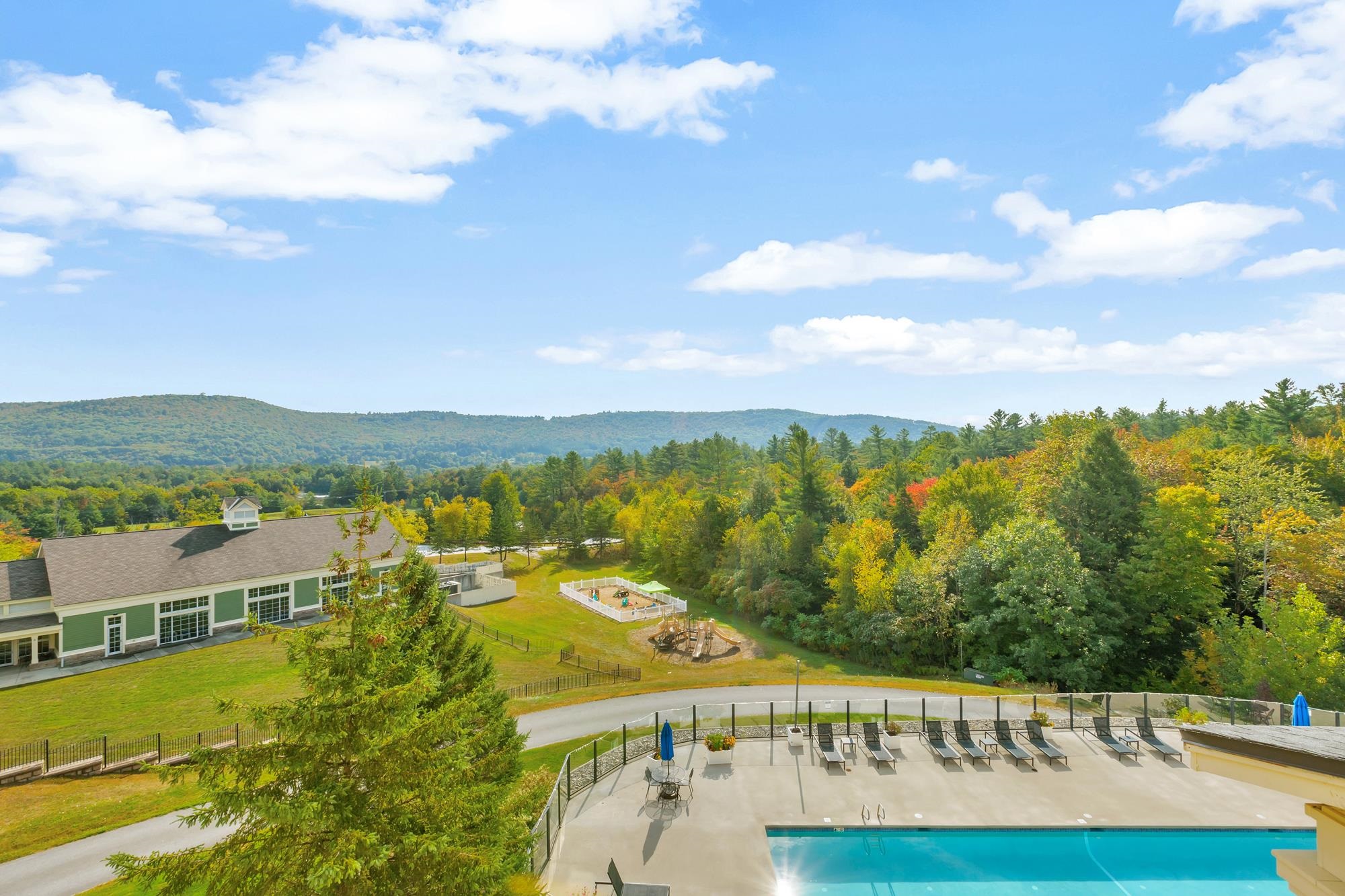 418 Q2 Jackson Gore Inn Unit: 418 QII