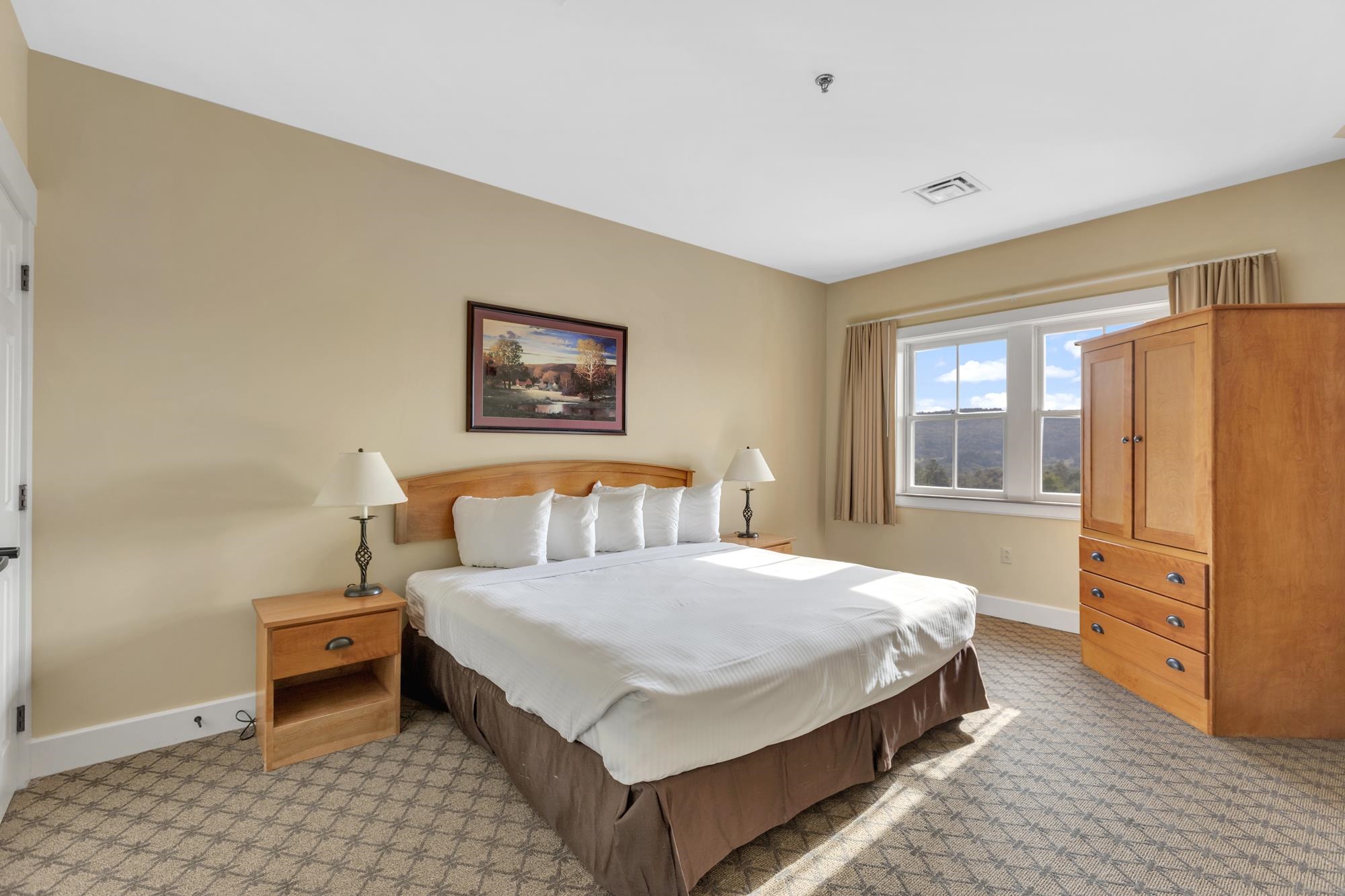 418 Q2 Jackson Gore Inn Unit: 418 QII