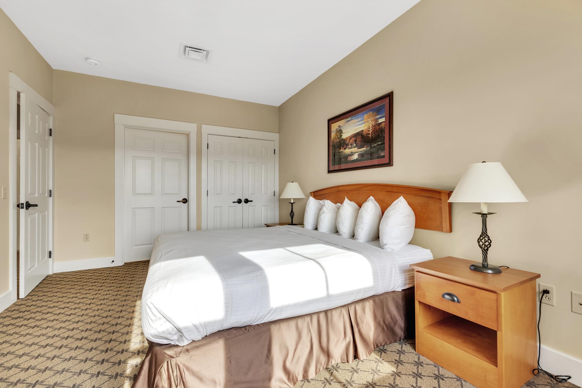 418 Q2 Jackson Gore Inn Unit: 418 QII