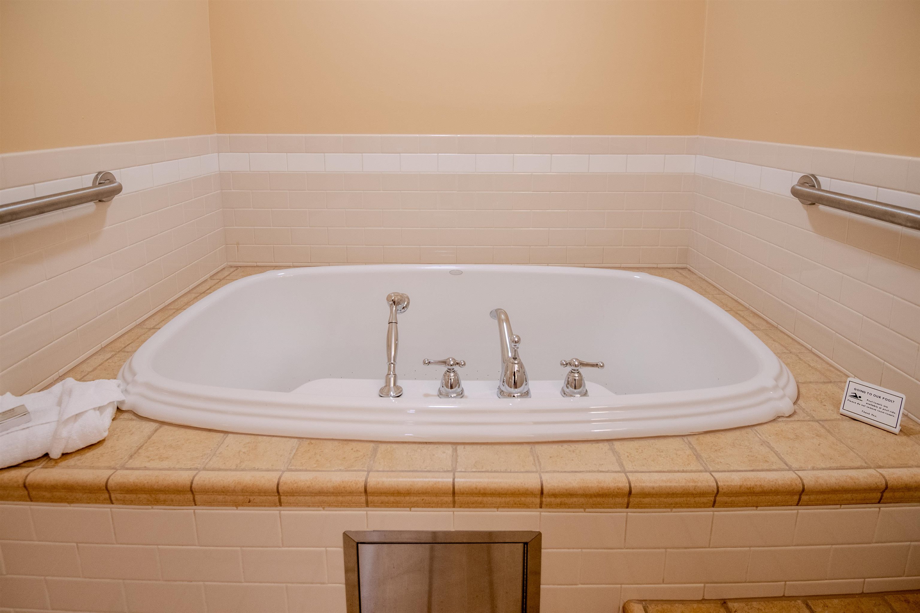 705/707 Qtr. I V Adams House