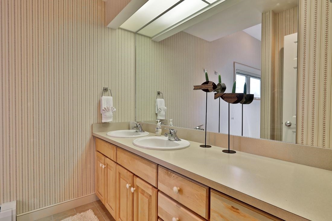 75 Alpine Way Unit: C-4