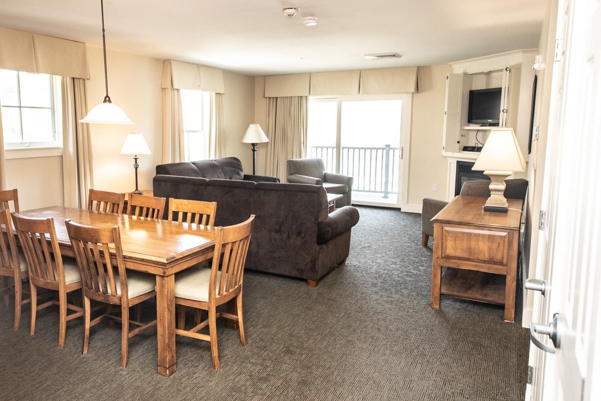 820/822 Qtr. I I Adams House