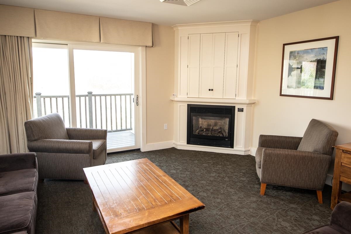 820/822 Qtr. I I Adams House