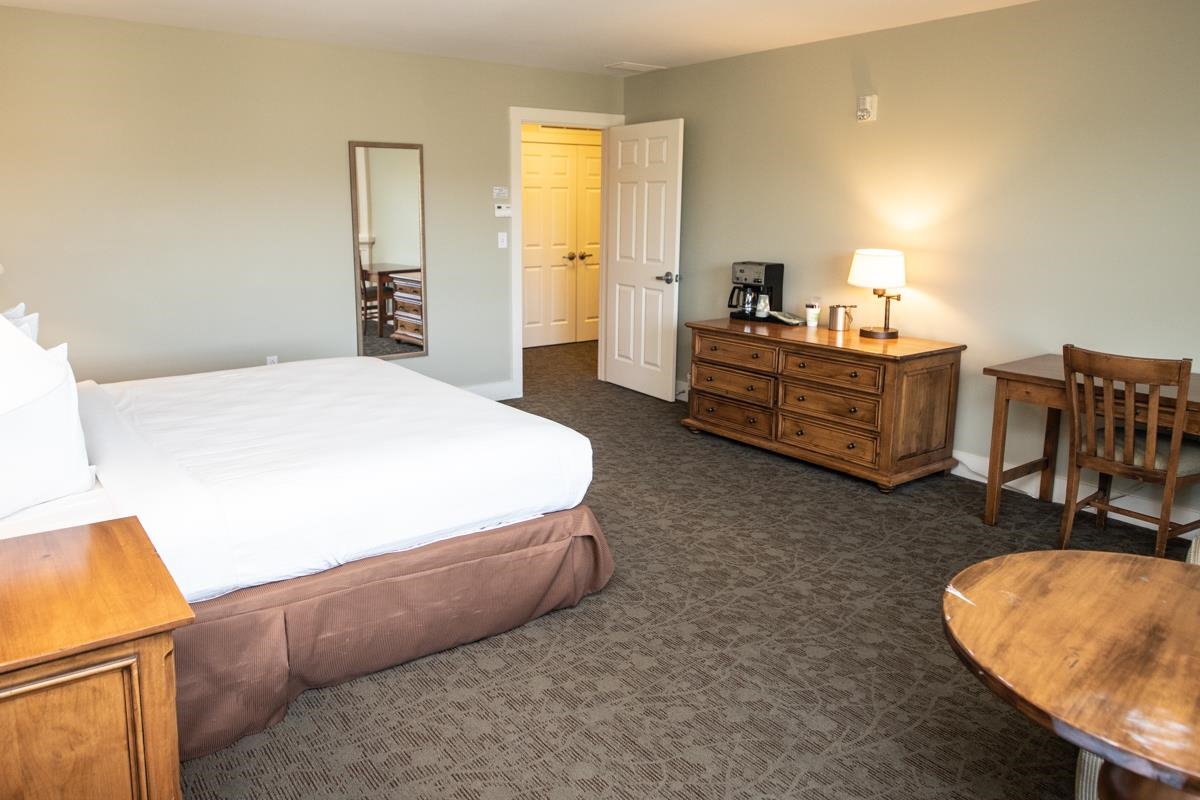 820/822 Qtr. I I Adams House