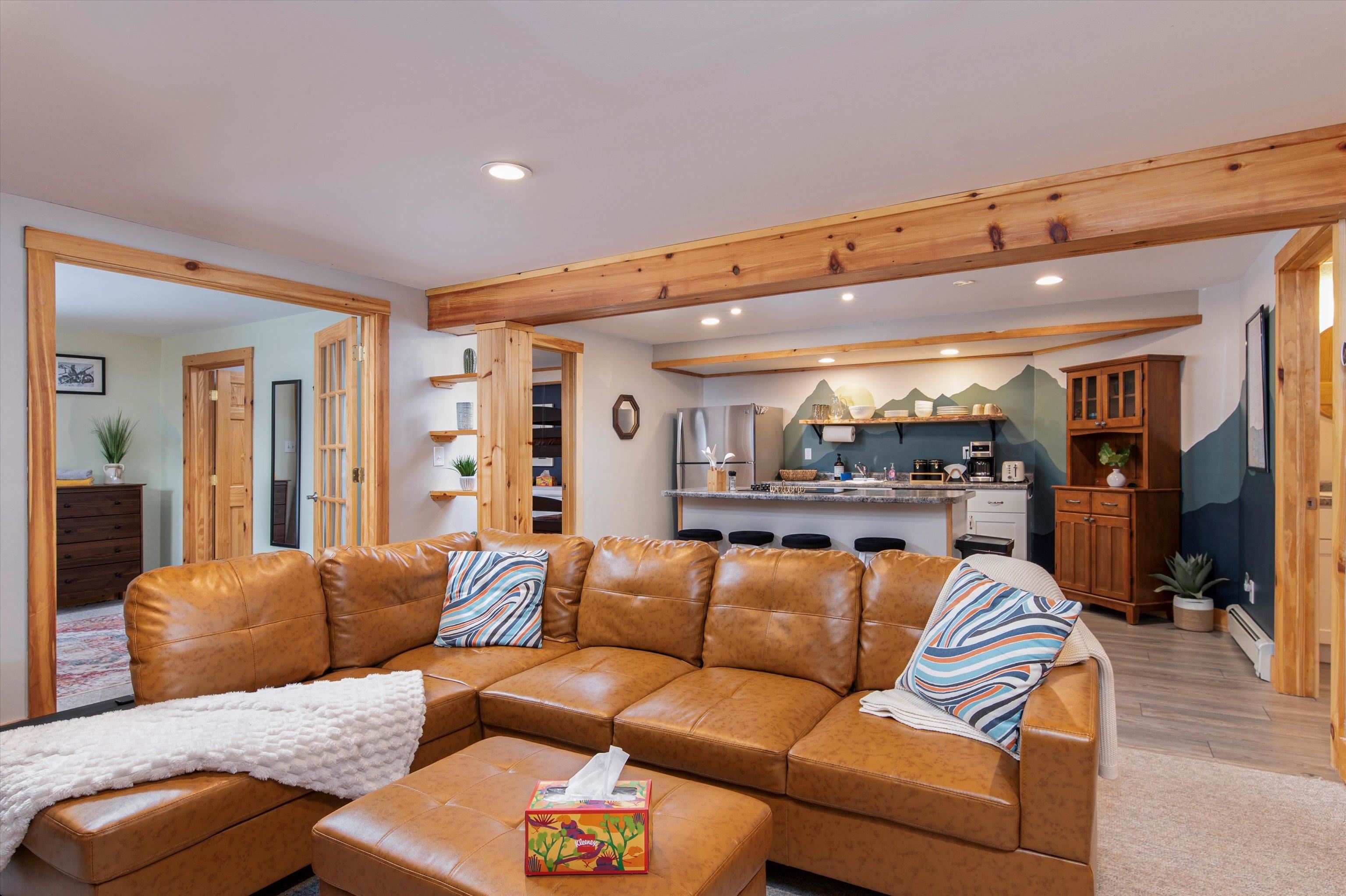 256 Bowlsville Road South