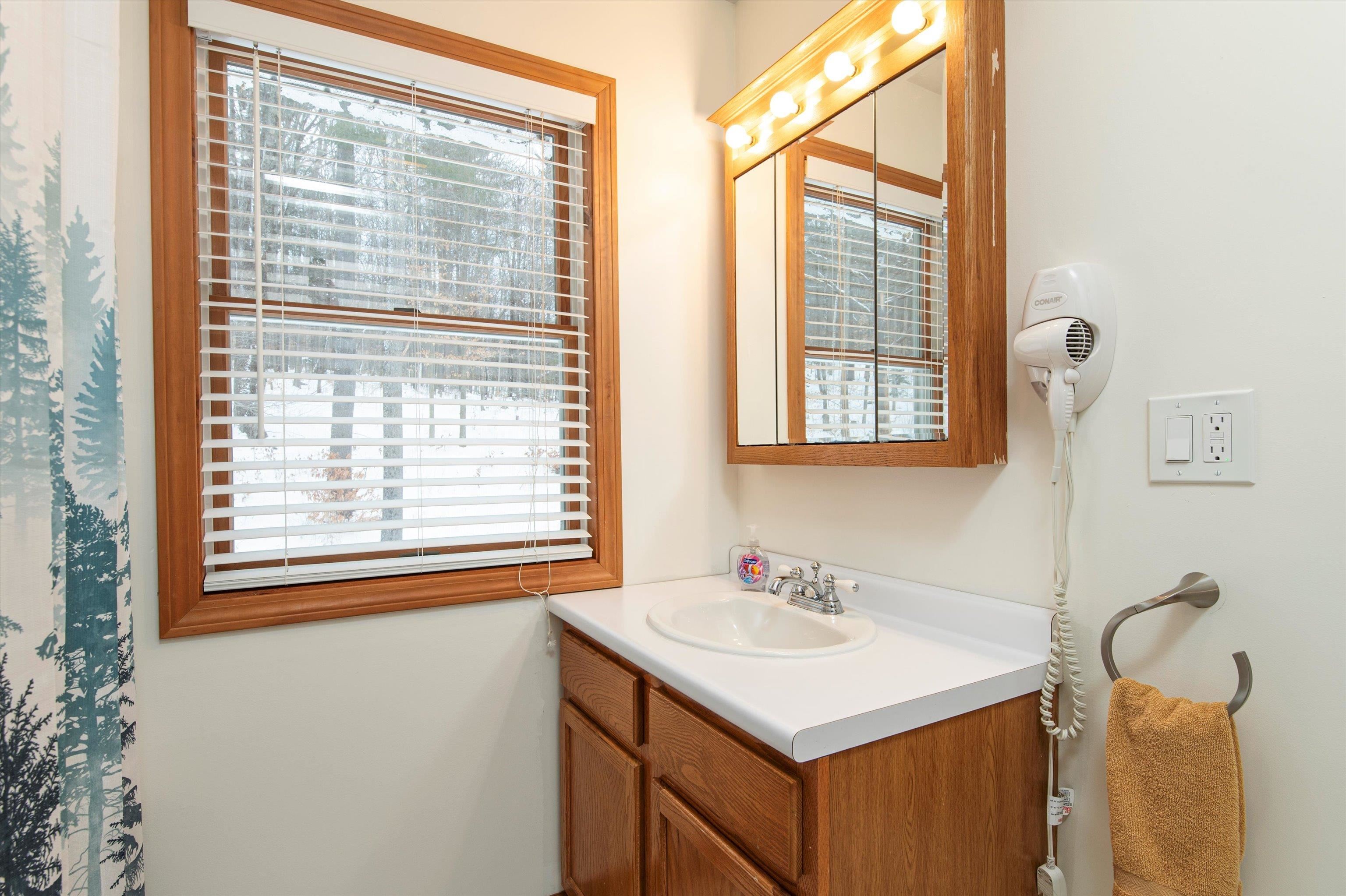 256 Bowlsville Road South