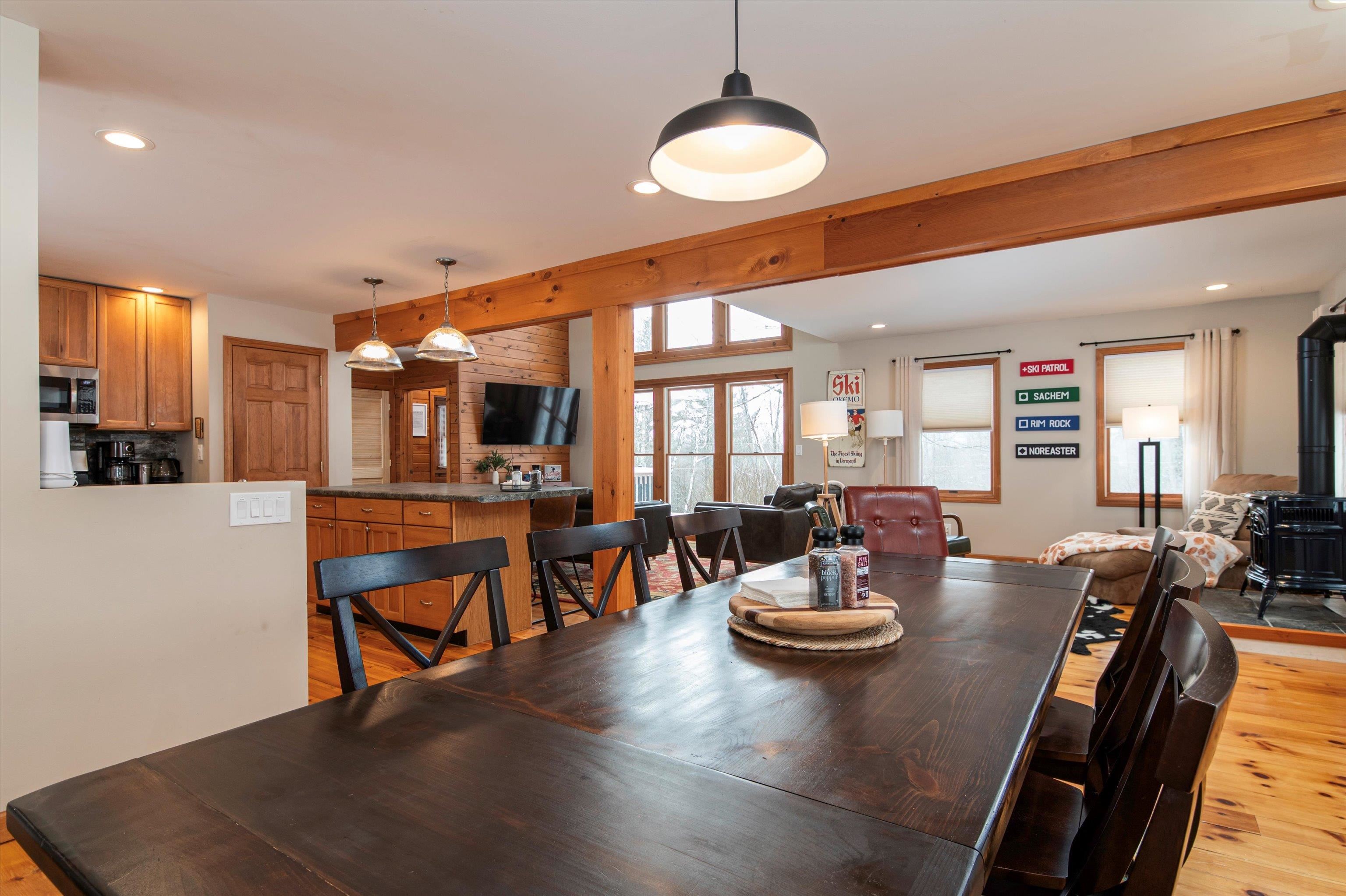 256 Bowlsville Road South