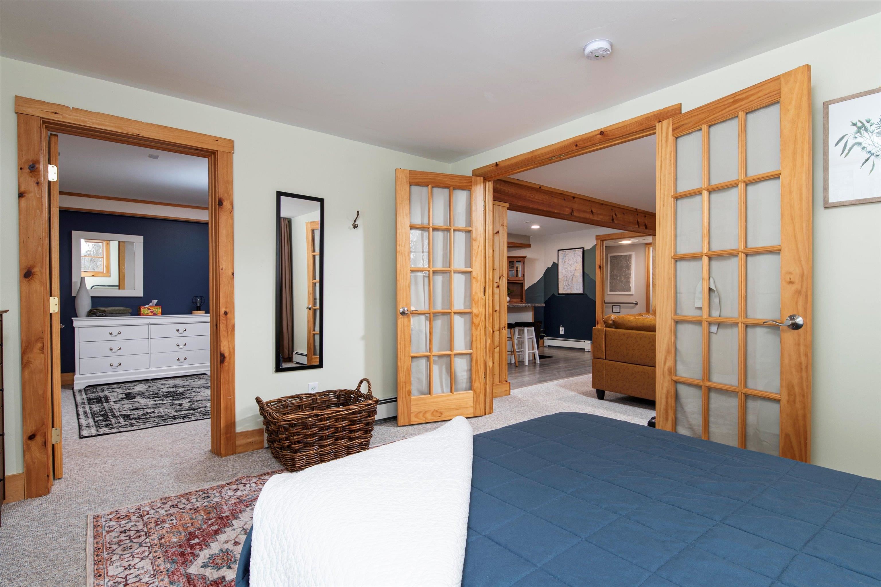 256 Bowlsville Road South