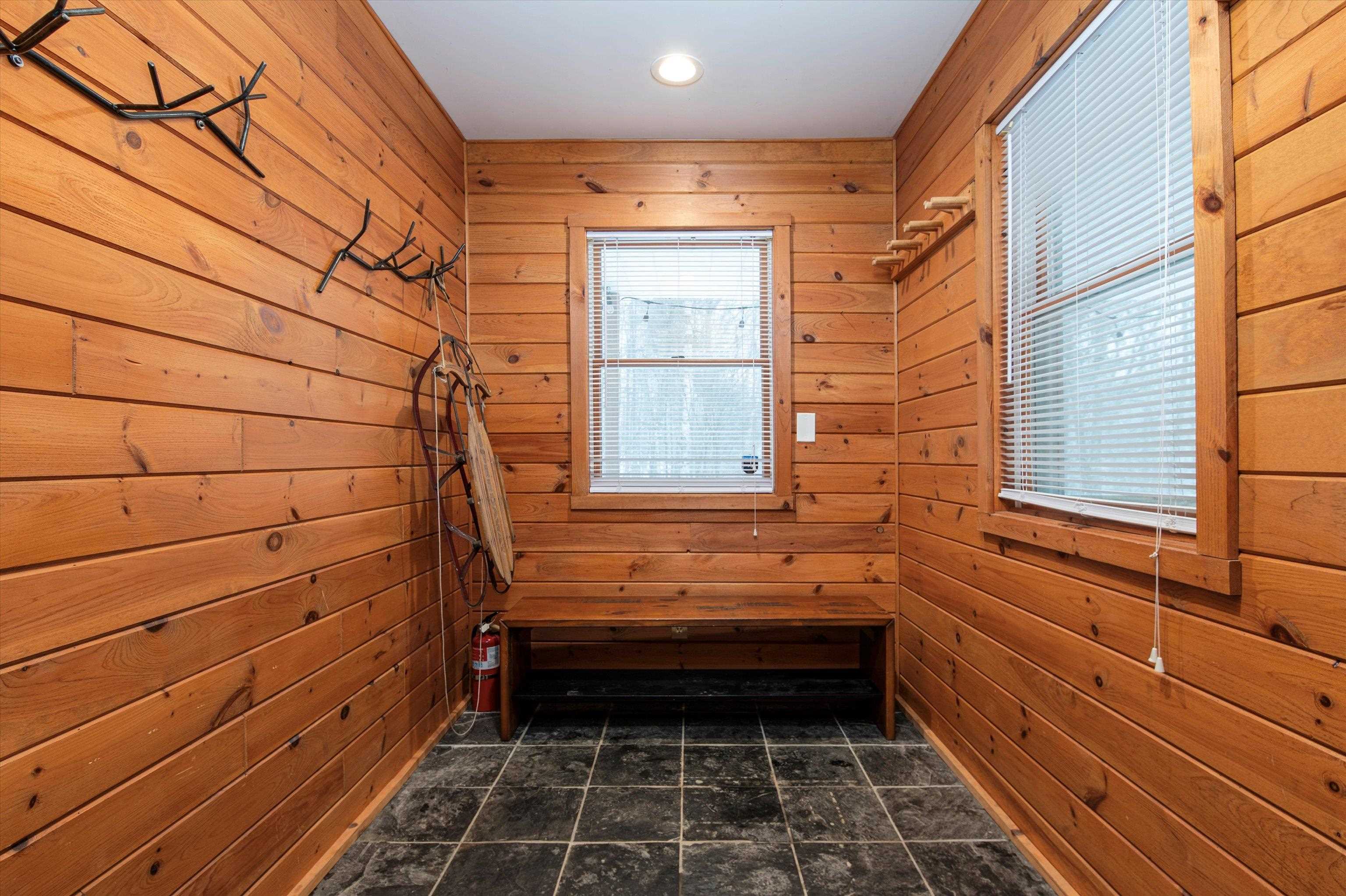 256 Bowlsville Road South