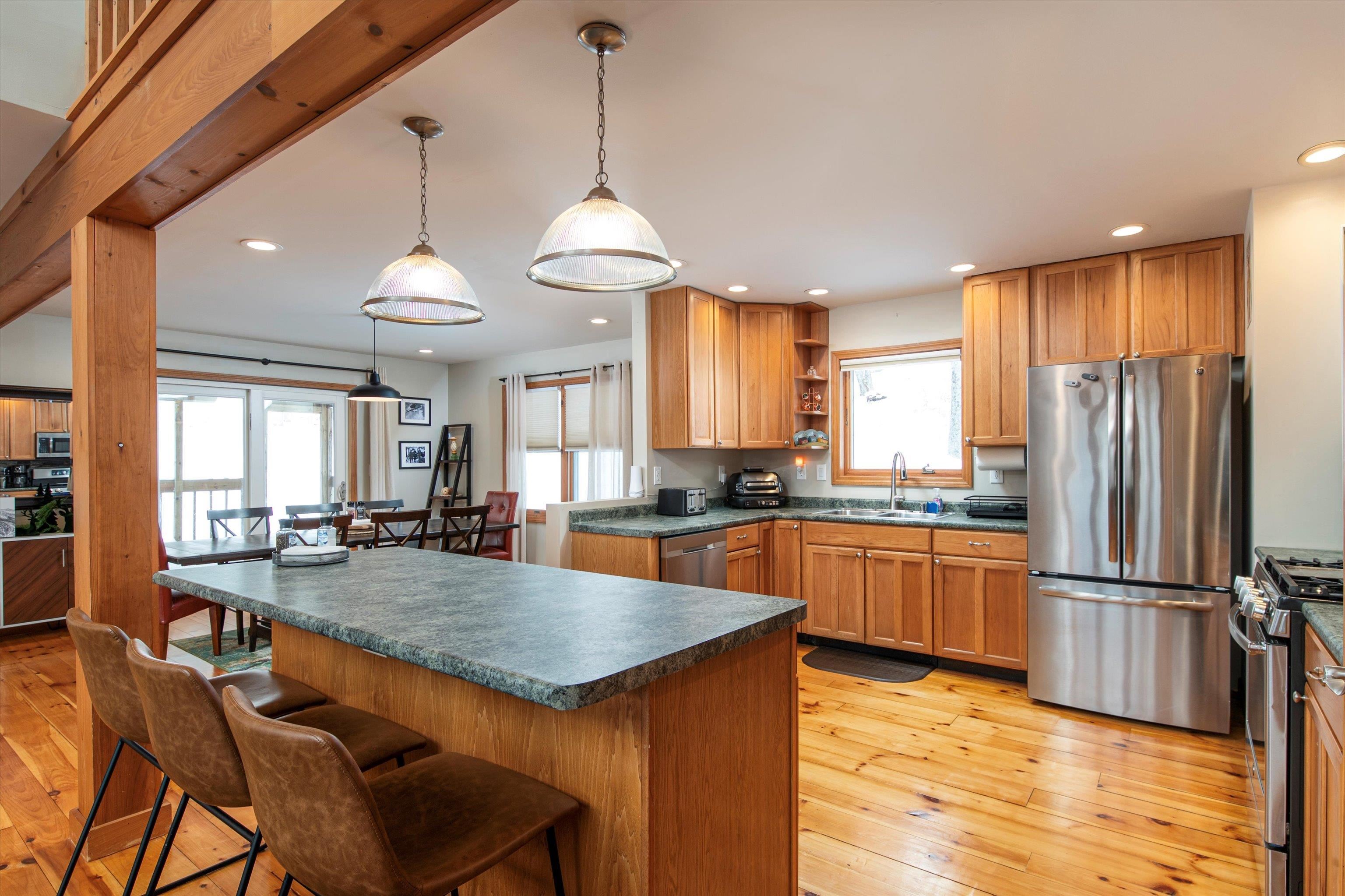 256 Bowlsville Road South