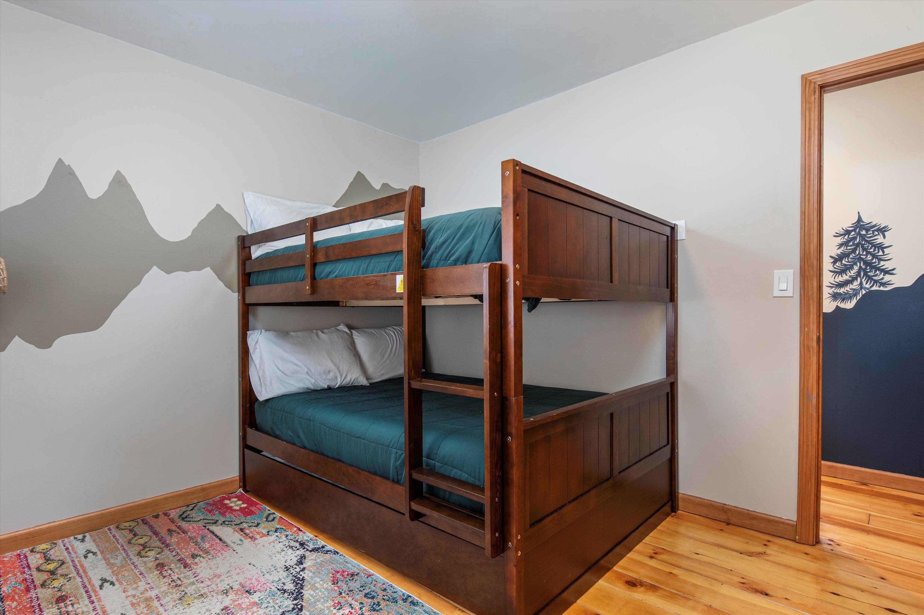 256 Bowlsville Road South