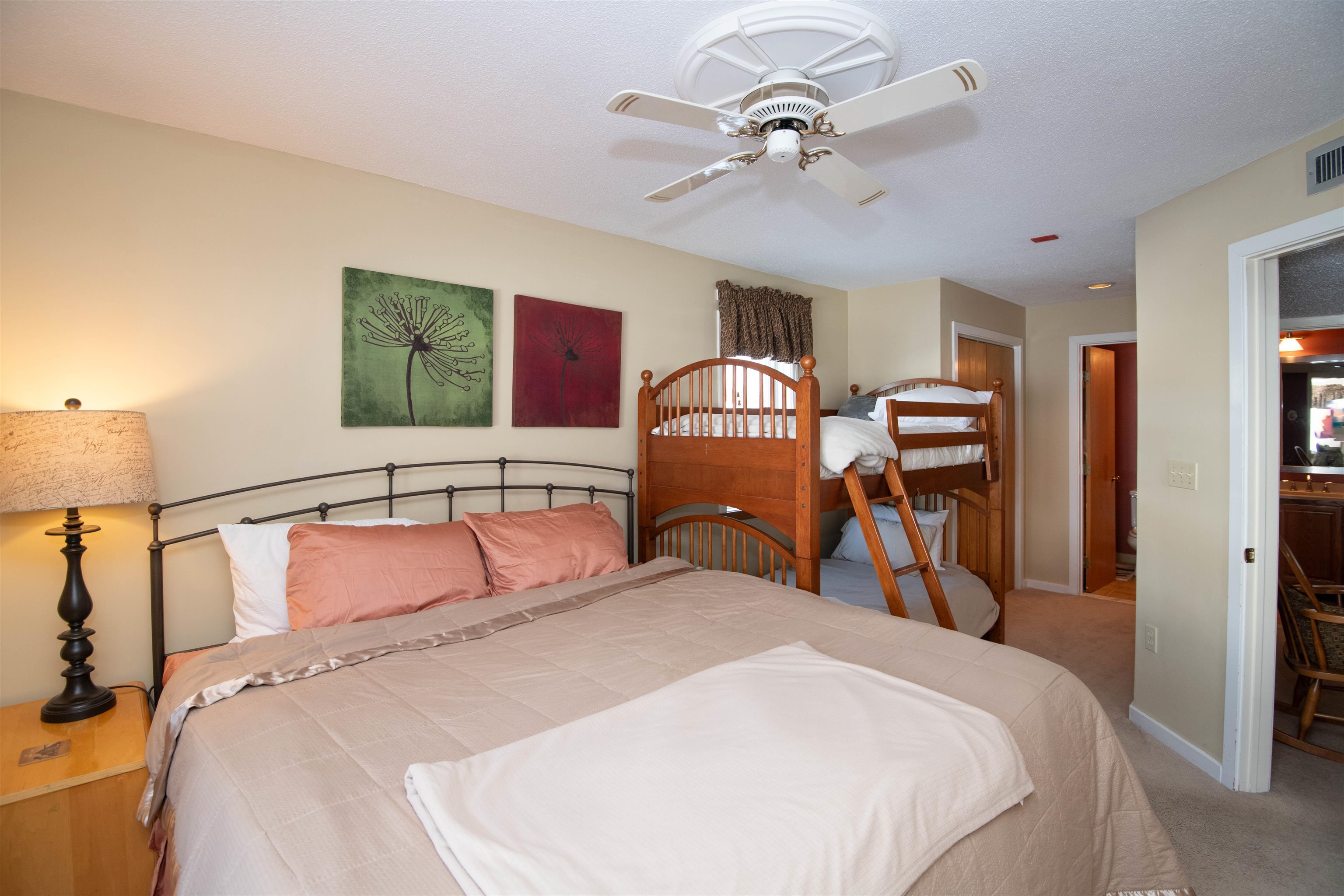 350 Mountain Road Unit: B207