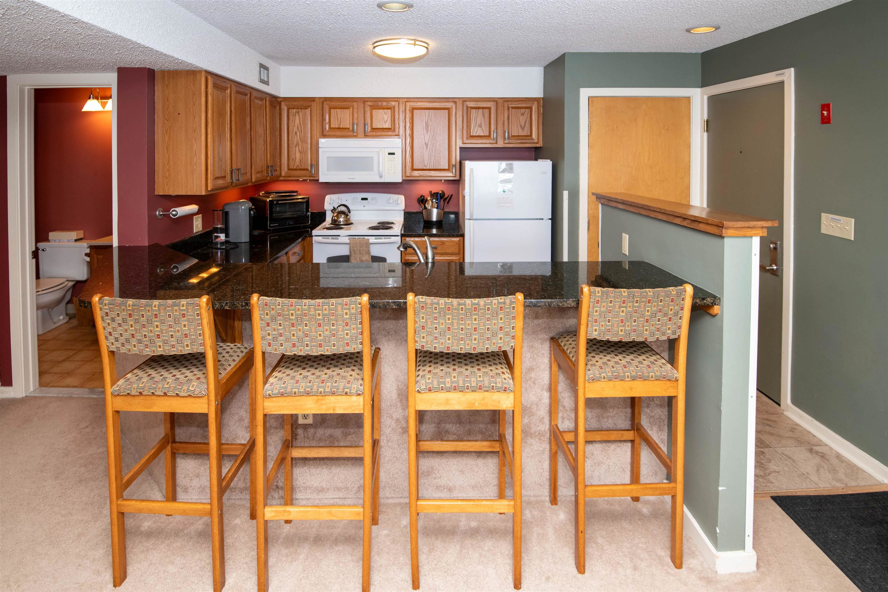 350 Mountain Road Unit: B207