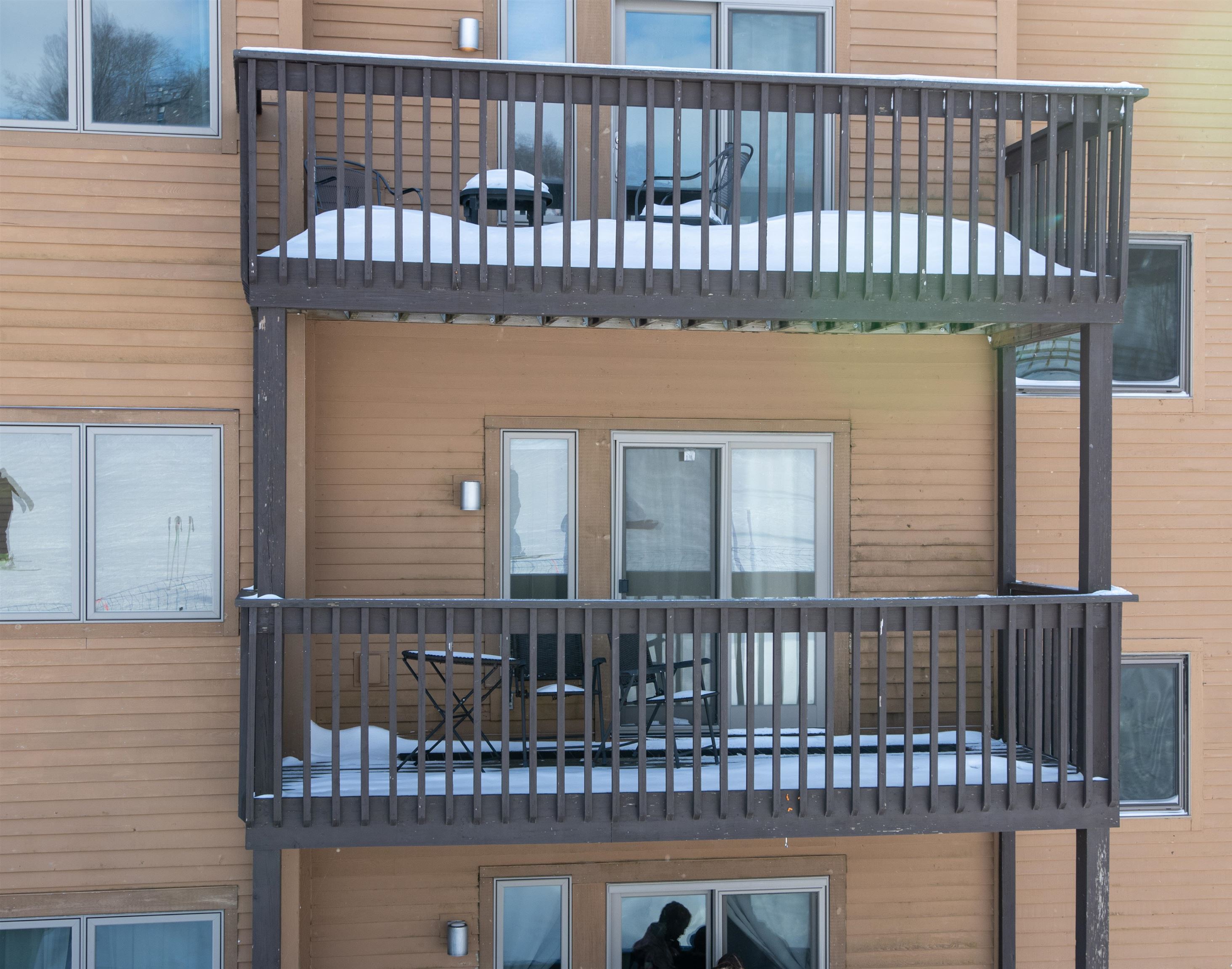 350 Mountain Road Unit: B207