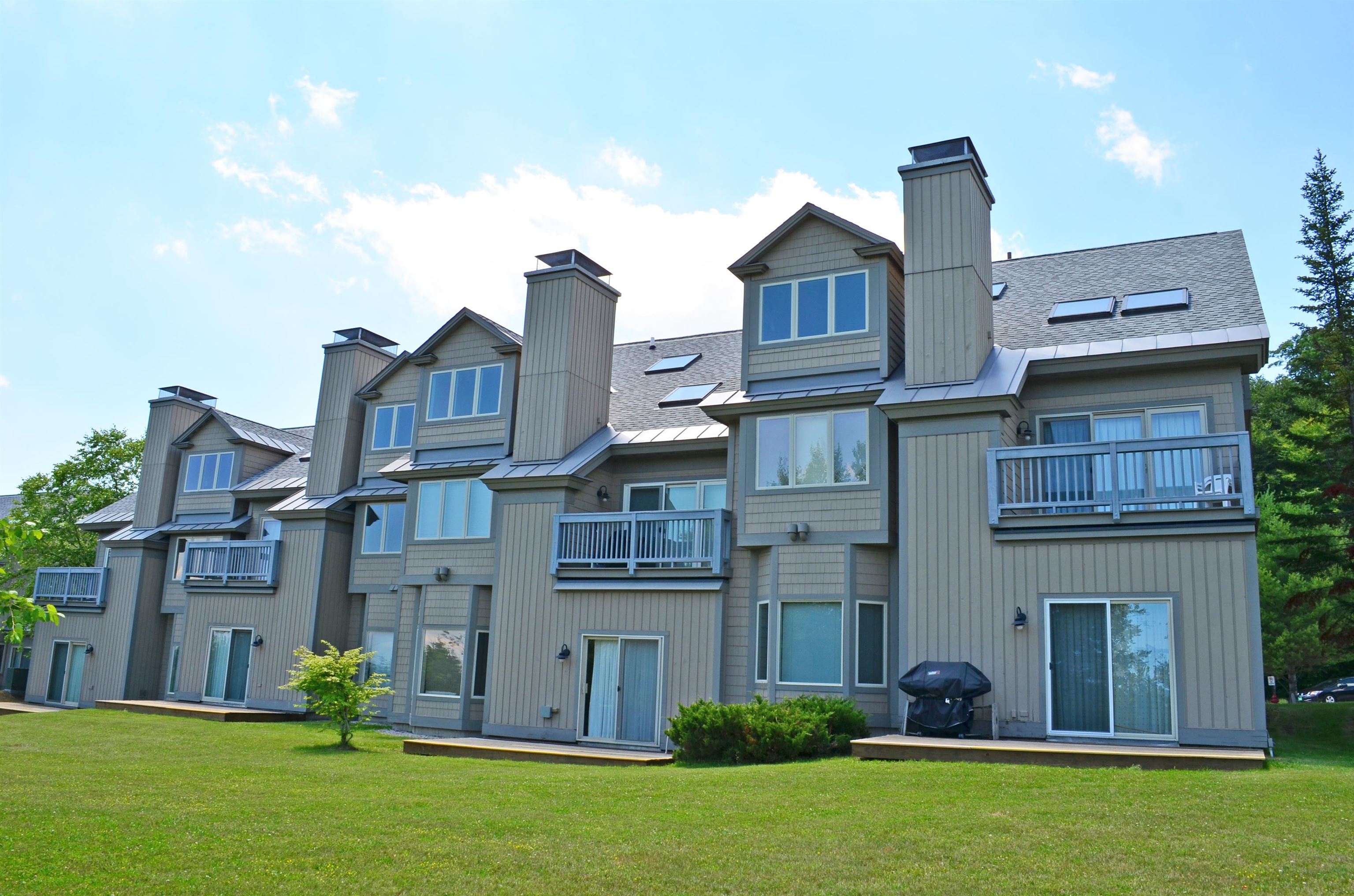 69 Daybreak Drive Unit: H-102