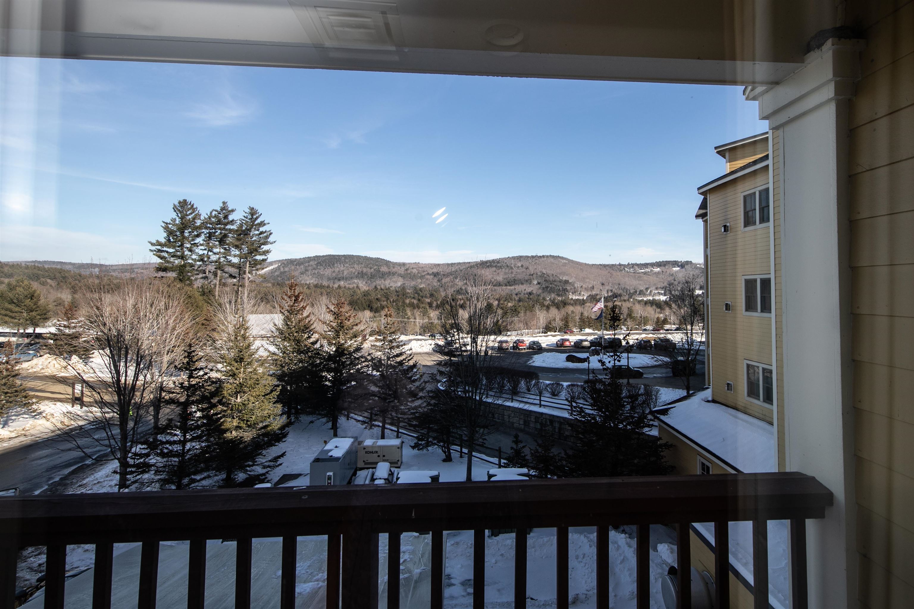 382/384 Qtr. I V Jackson Gore Inn