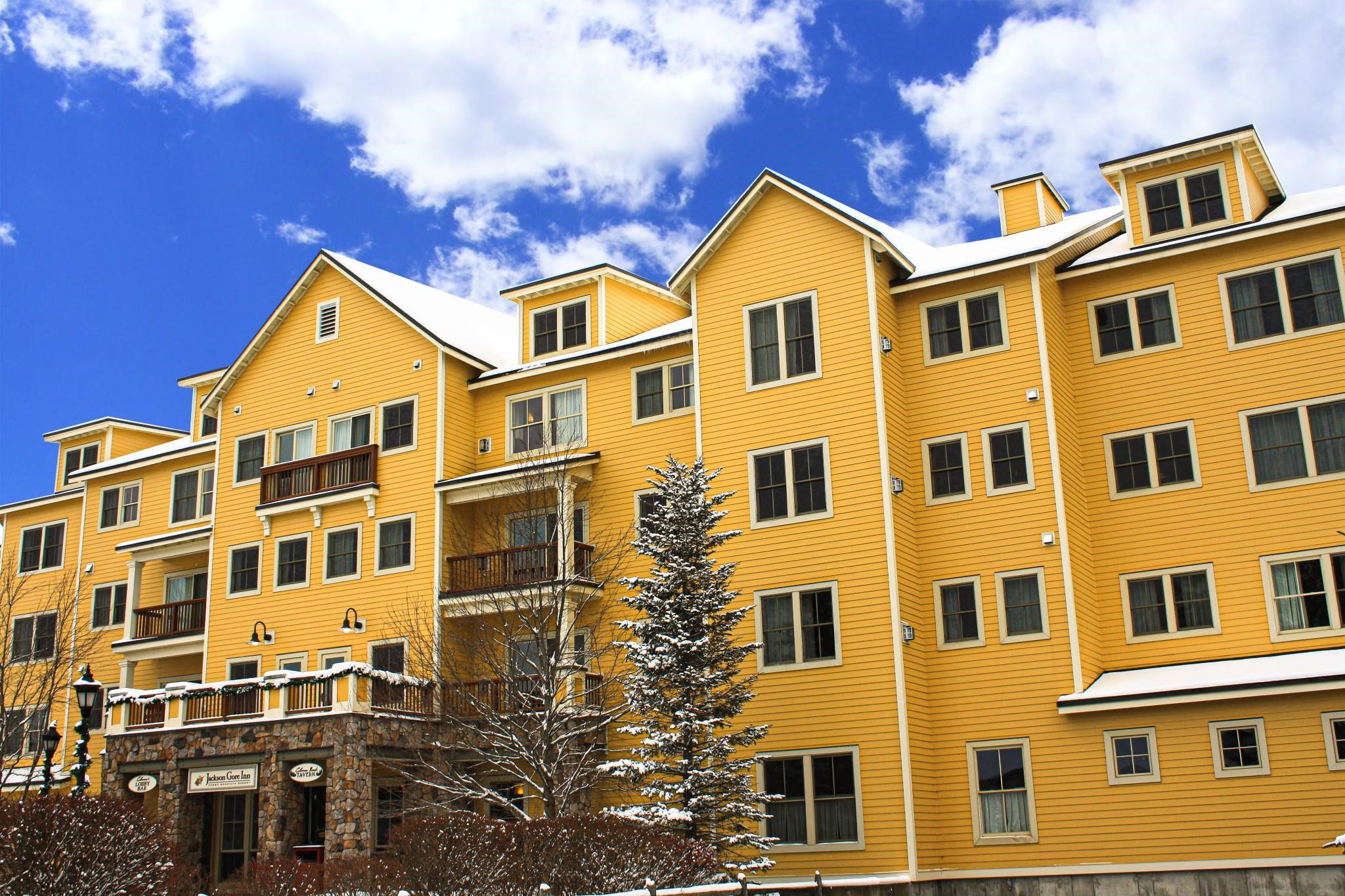 382/384 Qtr. I V Jackson Gore Inn