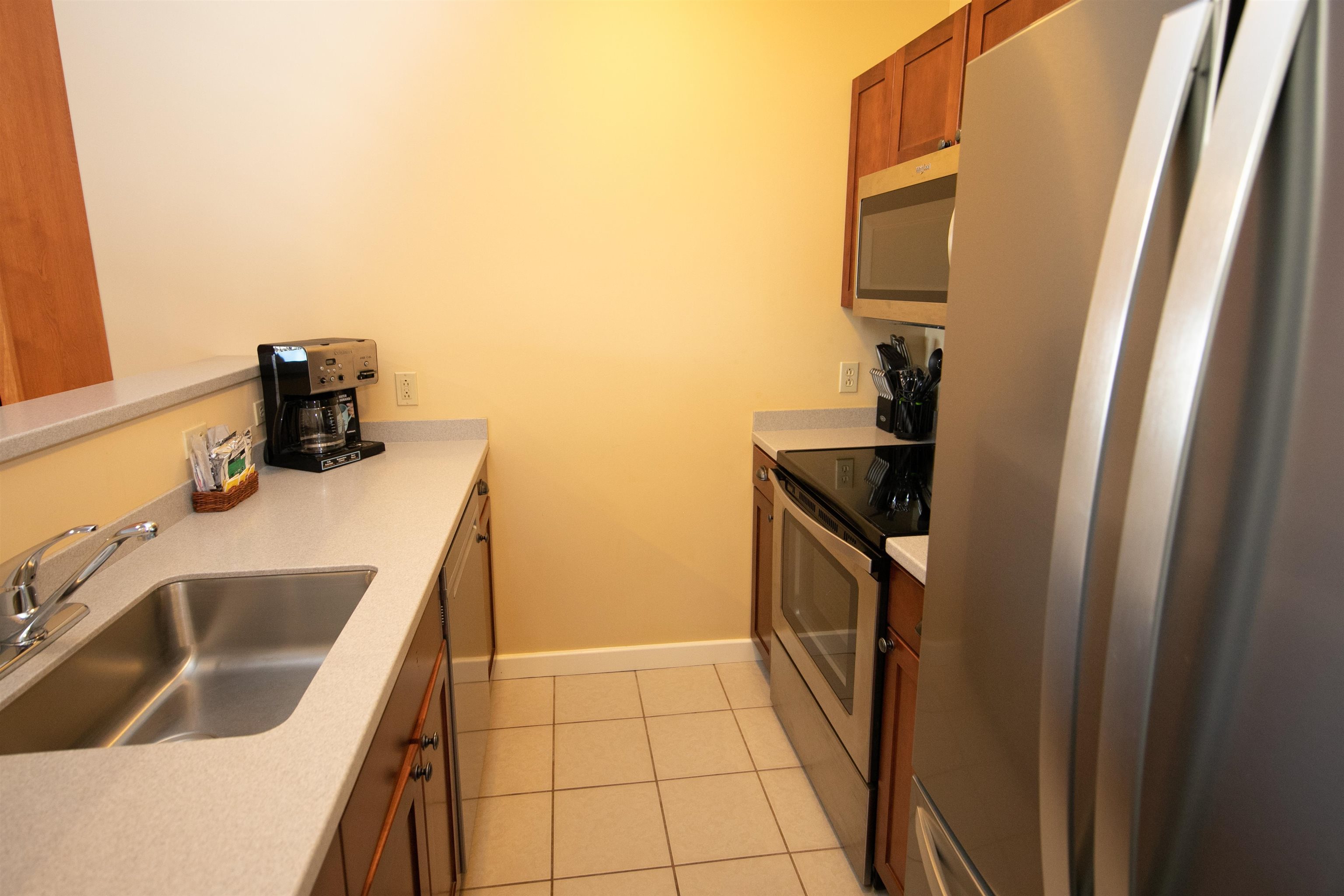 382/384 Qtr. I V Jackson Gore Inn