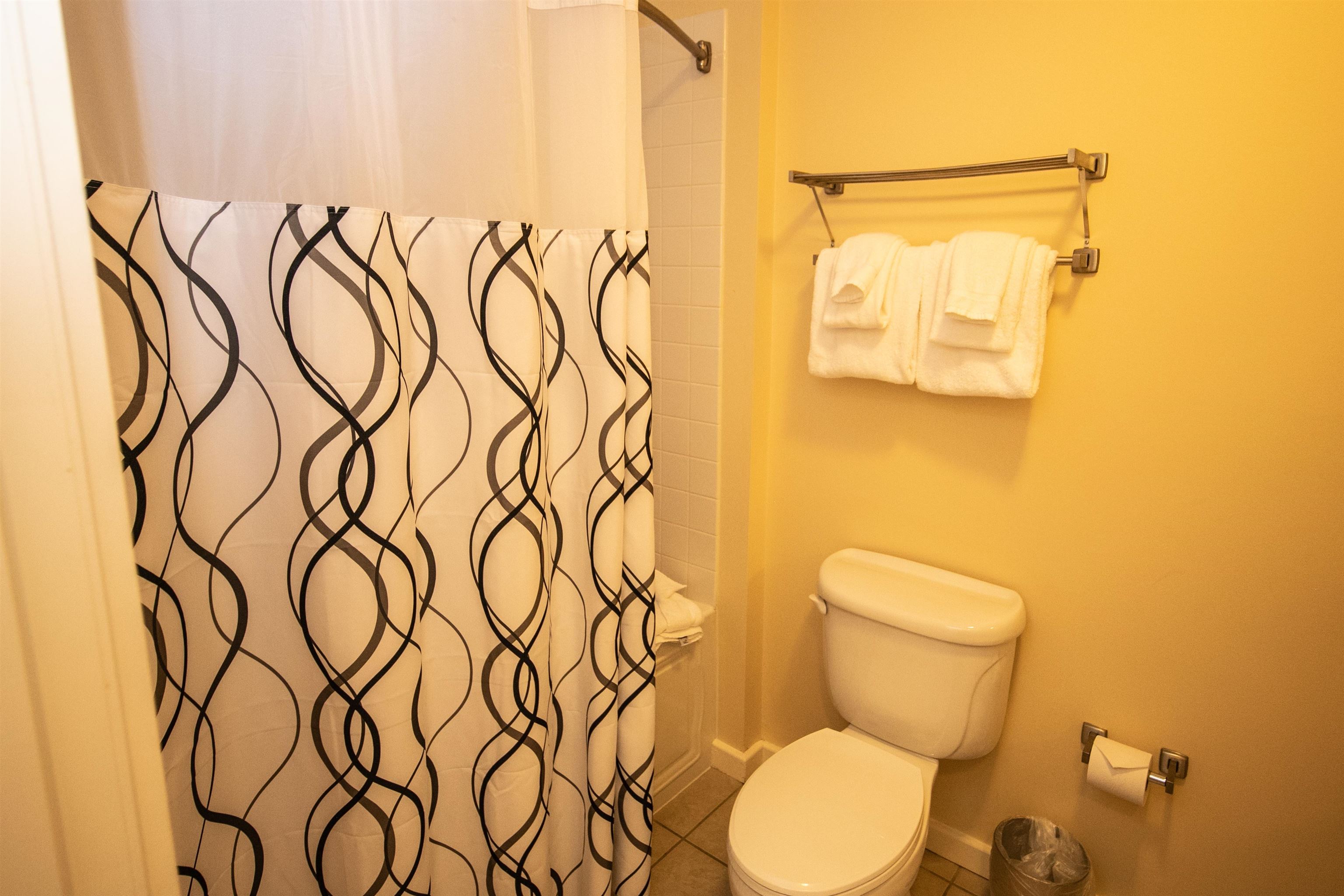 382/384 Qtr. I V Jackson Gore Inn