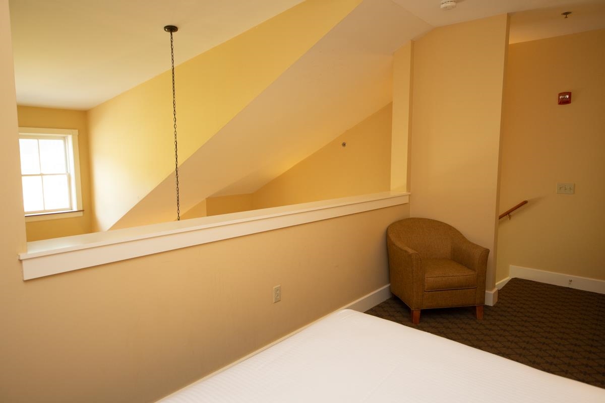 444/446 Qtr. I I I Jackson Gore Inn