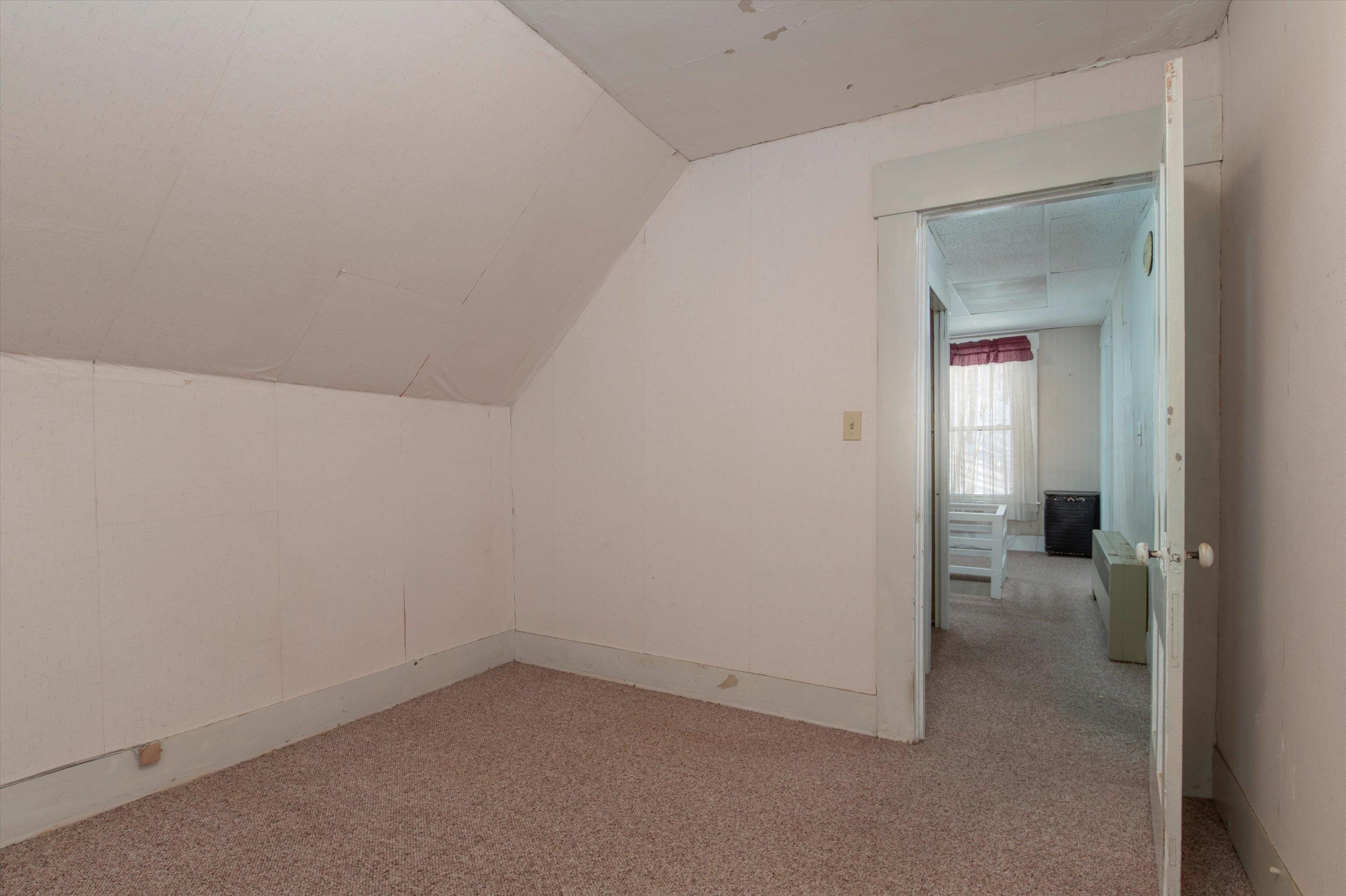 2 Pond Street
