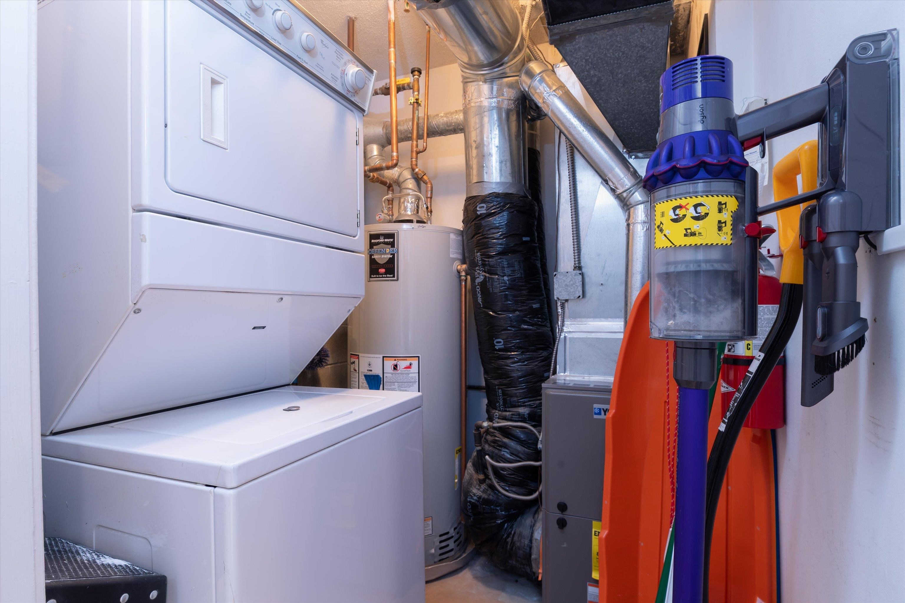 19 White Loop Unit: A103