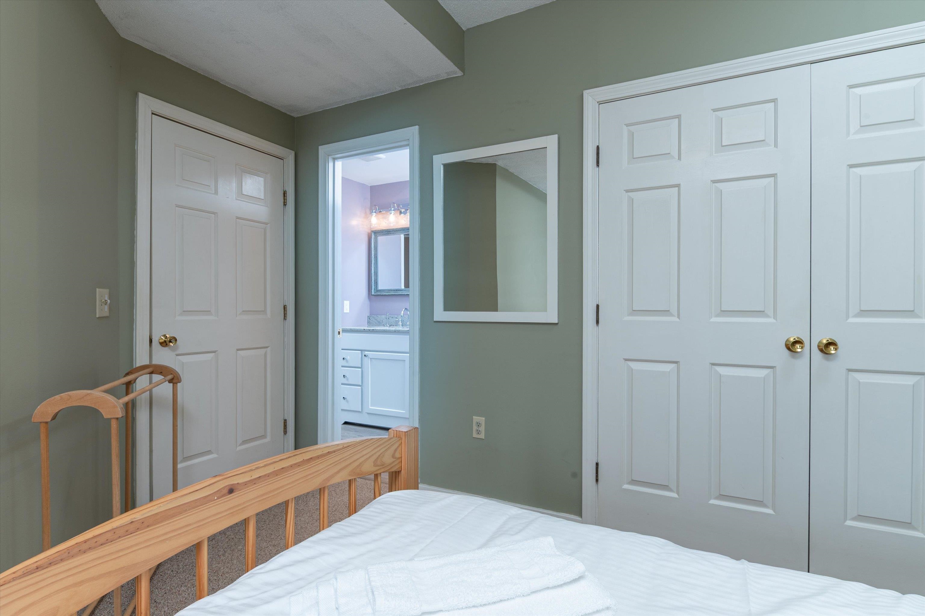 19 White Loop Unit: A103