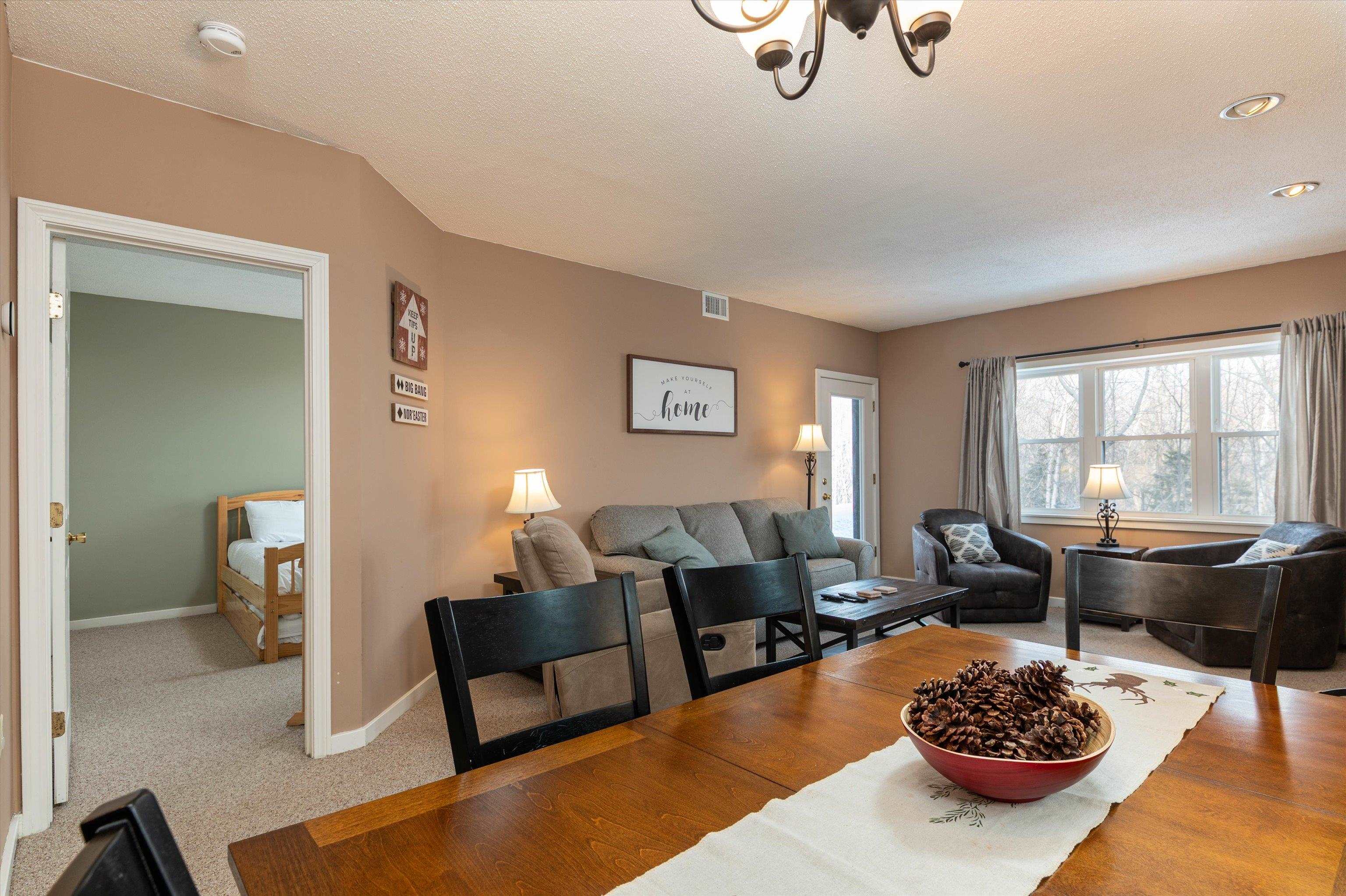 19 White Loop Unit: A103