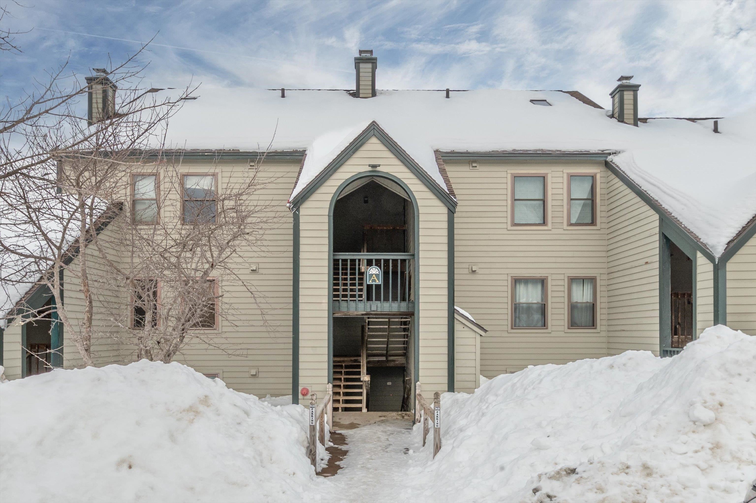 19 White Loop Unit: A103