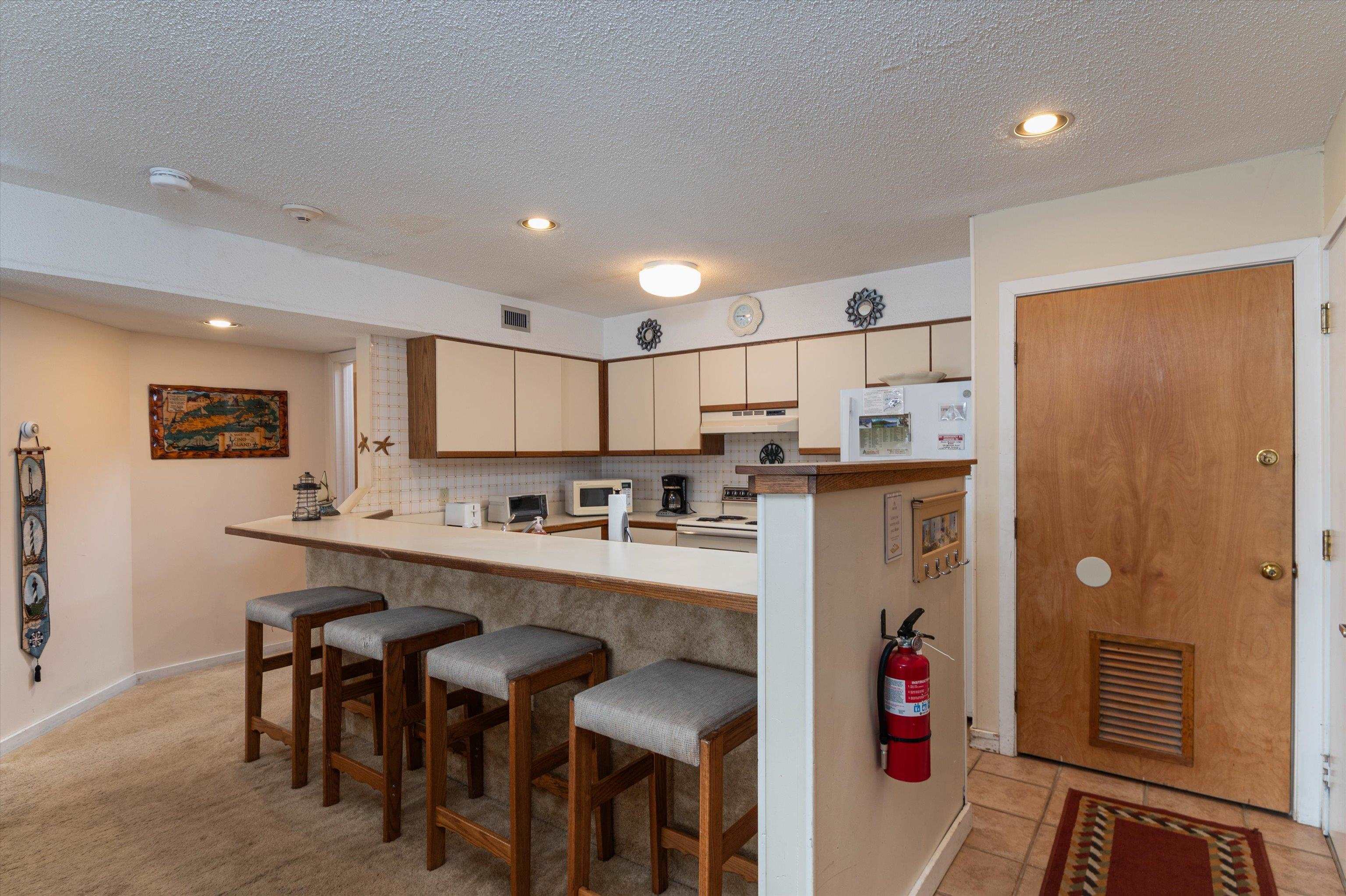 350 Mountain Road Unit: B305