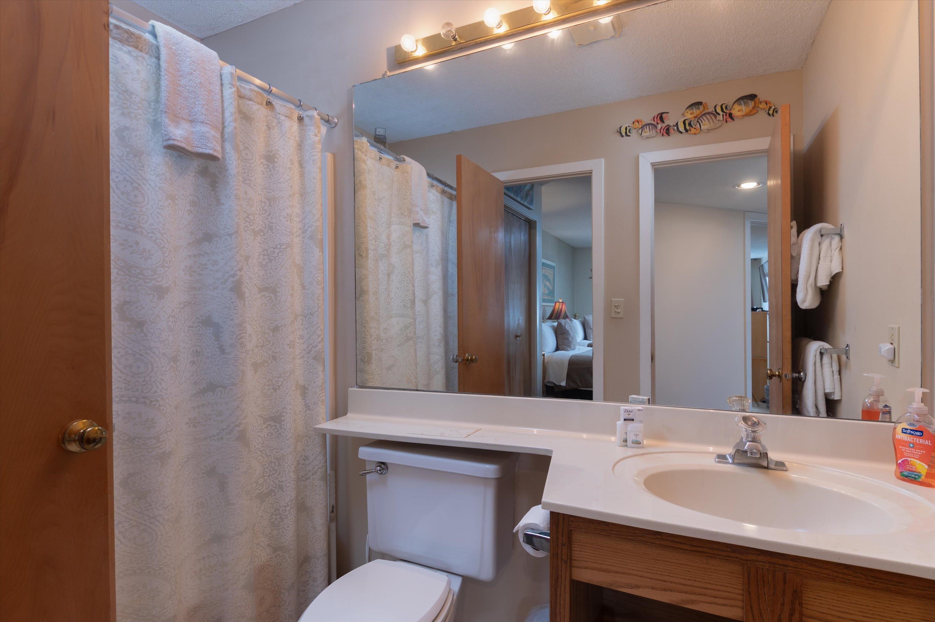 350 Mountain Road Unit: B305