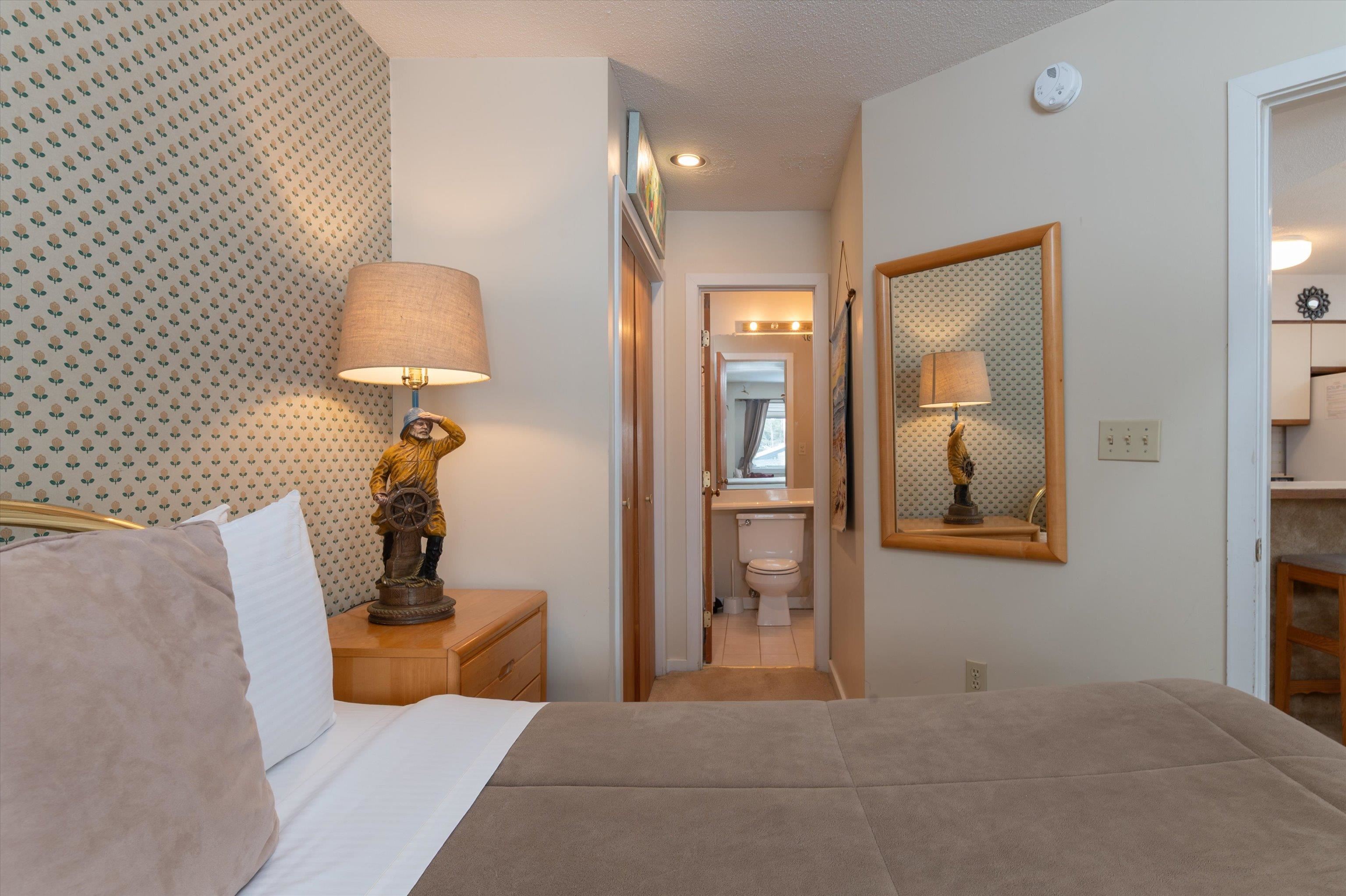 350 Mountain Road Unit: B305