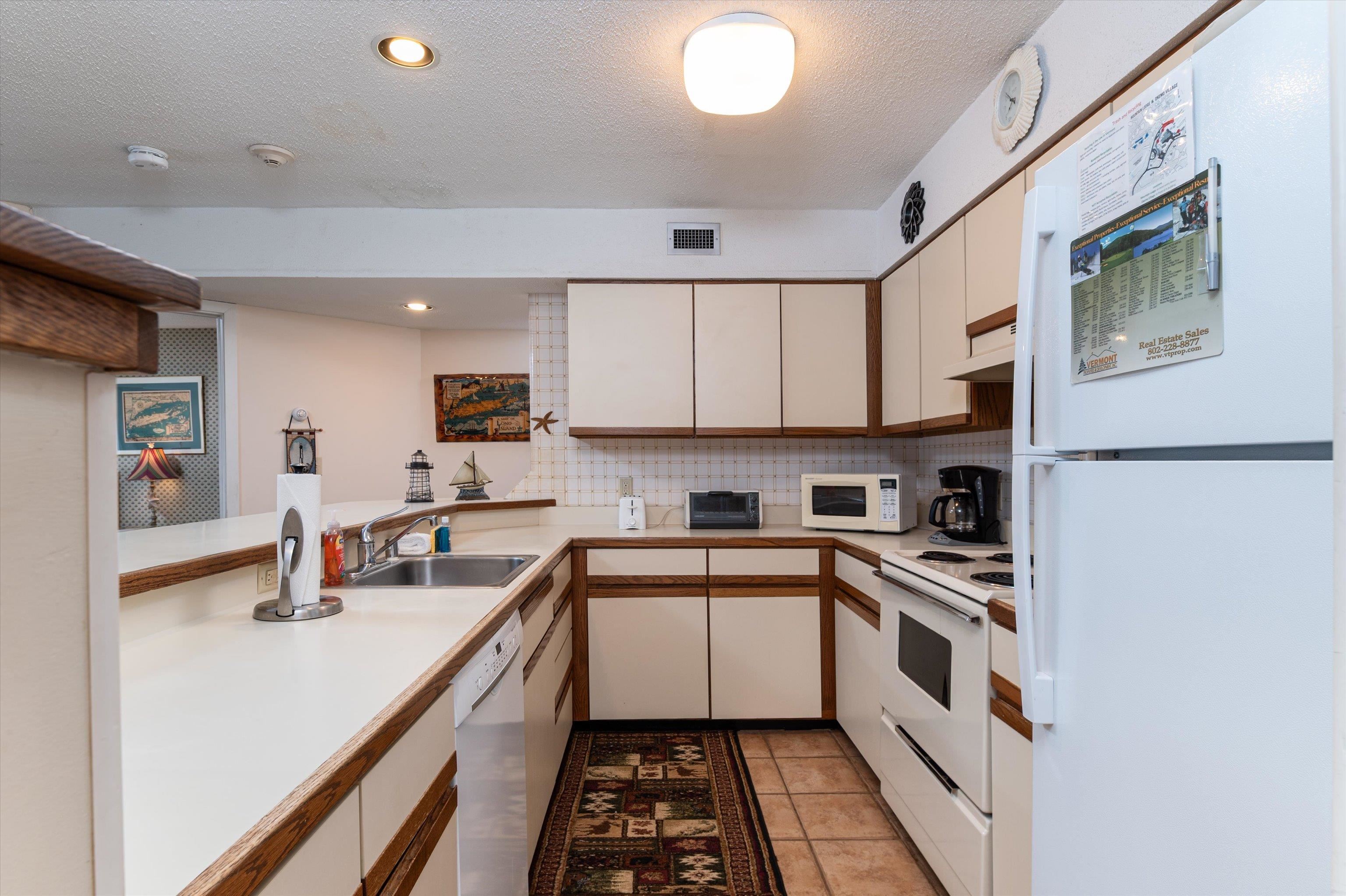 350 Mountain Road Unit: B305