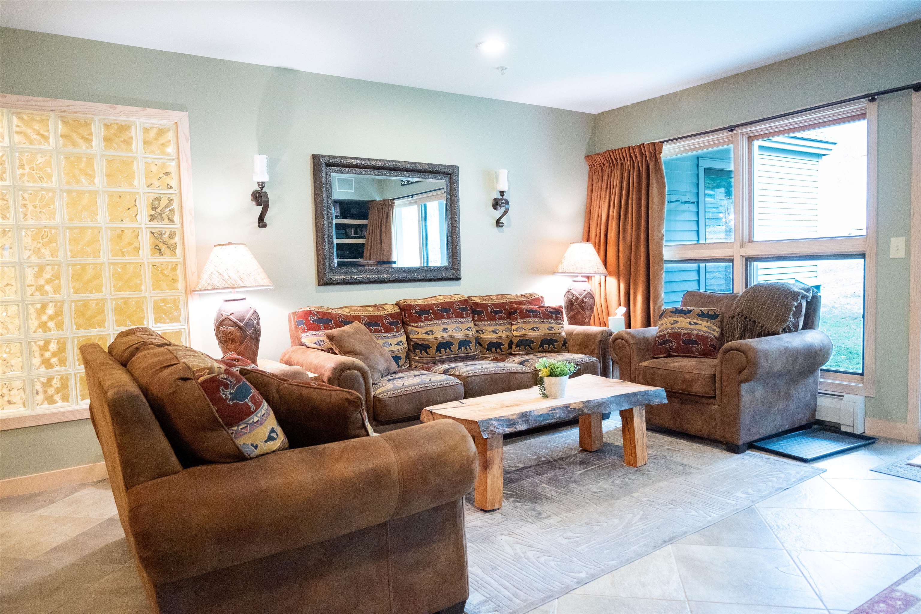 145 Ledgewood Road Unit: D4